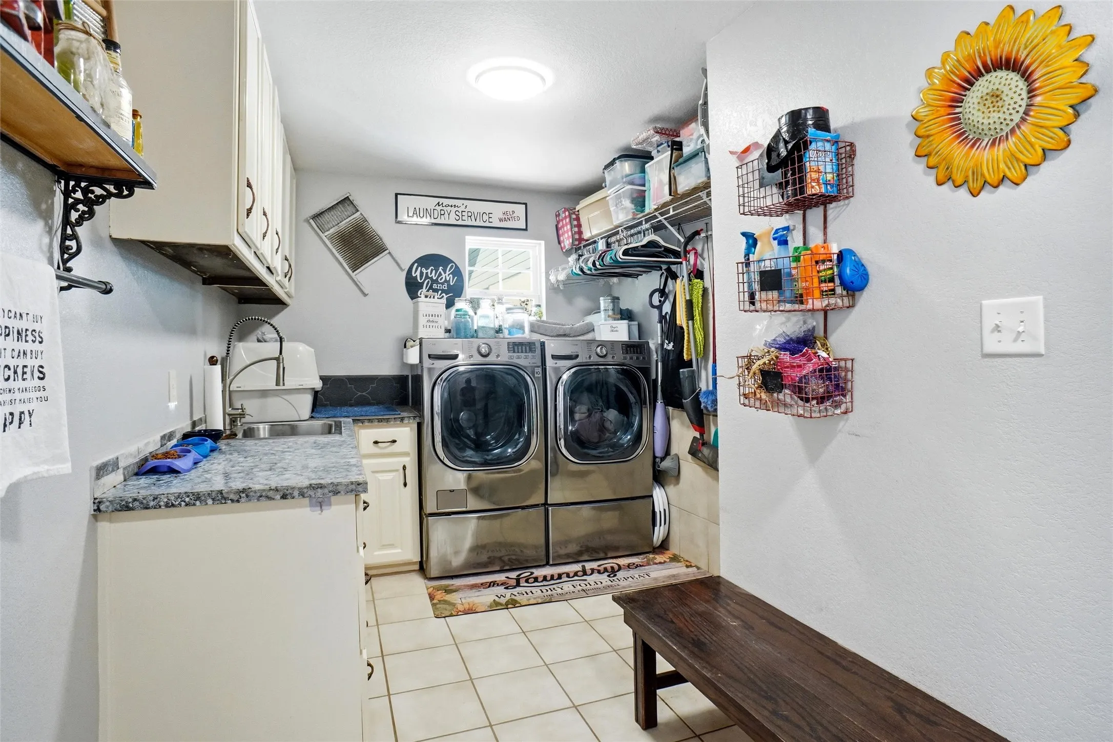 Single Family Residence For Sale in Wise County , 211 Spring Valley Road, Paradise, Texas 76073, 2 Bedroom, 2 Bathroom, Garage spaces, 1,642 Sqft, built in 2010, mls#21317603, Real Estate Agent in Paradise, Homes For Sale in Wise county, Homes For Sale in Paradise, Realtor in Paradise Texas, Real Estate Brokerage Independent Realty Texas, Luminita Cordes Realtor