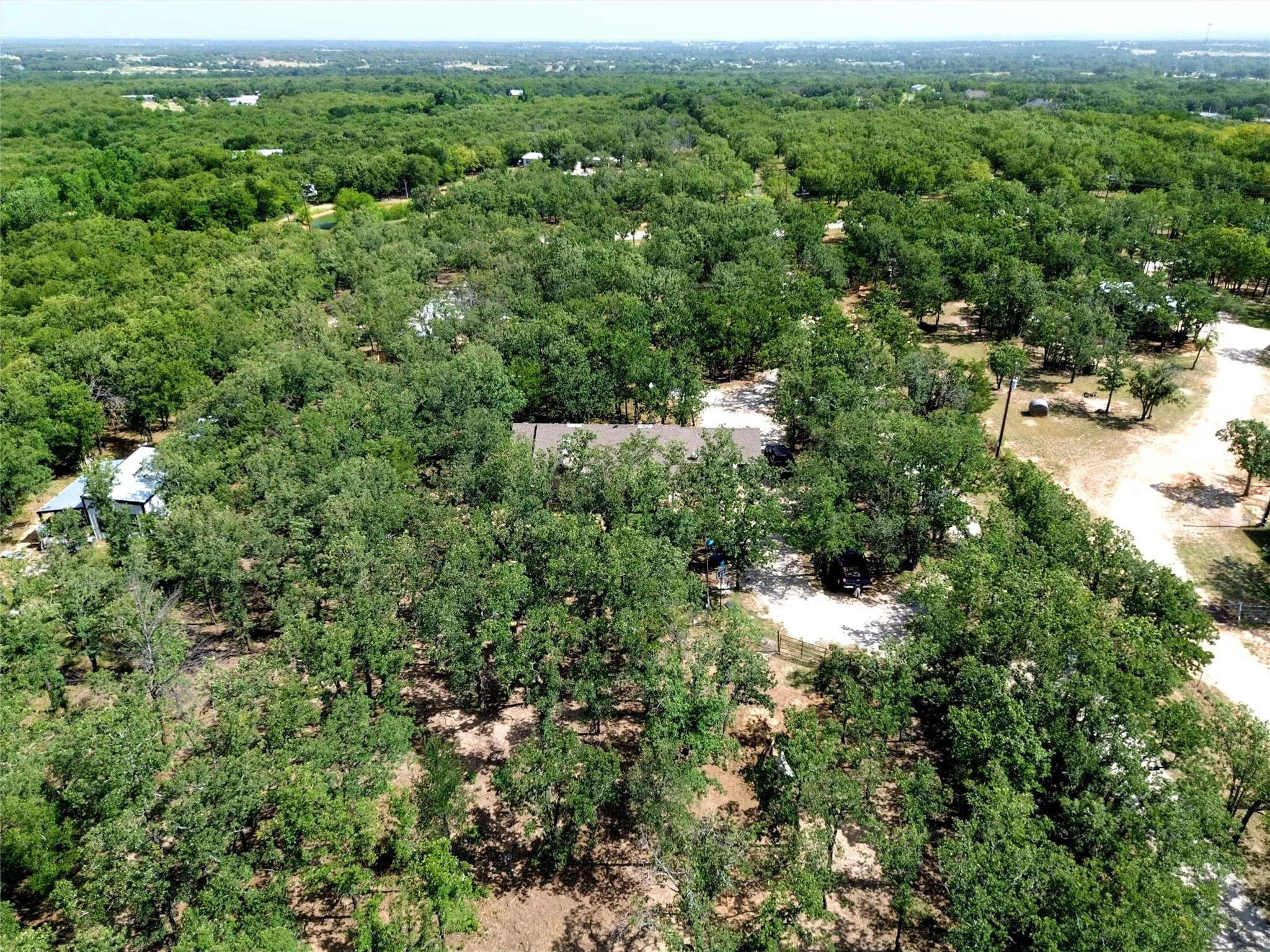 Single Family Residence For Sale in Wise County , 211 Spring Valley Road, Paradise, Texas 76073, 2 Bedroom, 2 Bathroom, Garage spaces, 1,642 Sqft, built in 2010, mls#21317603, Real Estate Agent in Paradise, Homes For Sale in Wise county, Homes For Sale in Paradise, Realtor in Paradise Texas, Real Estate Brokerage Independent Realty Texas, Luminita Cordes Realtor