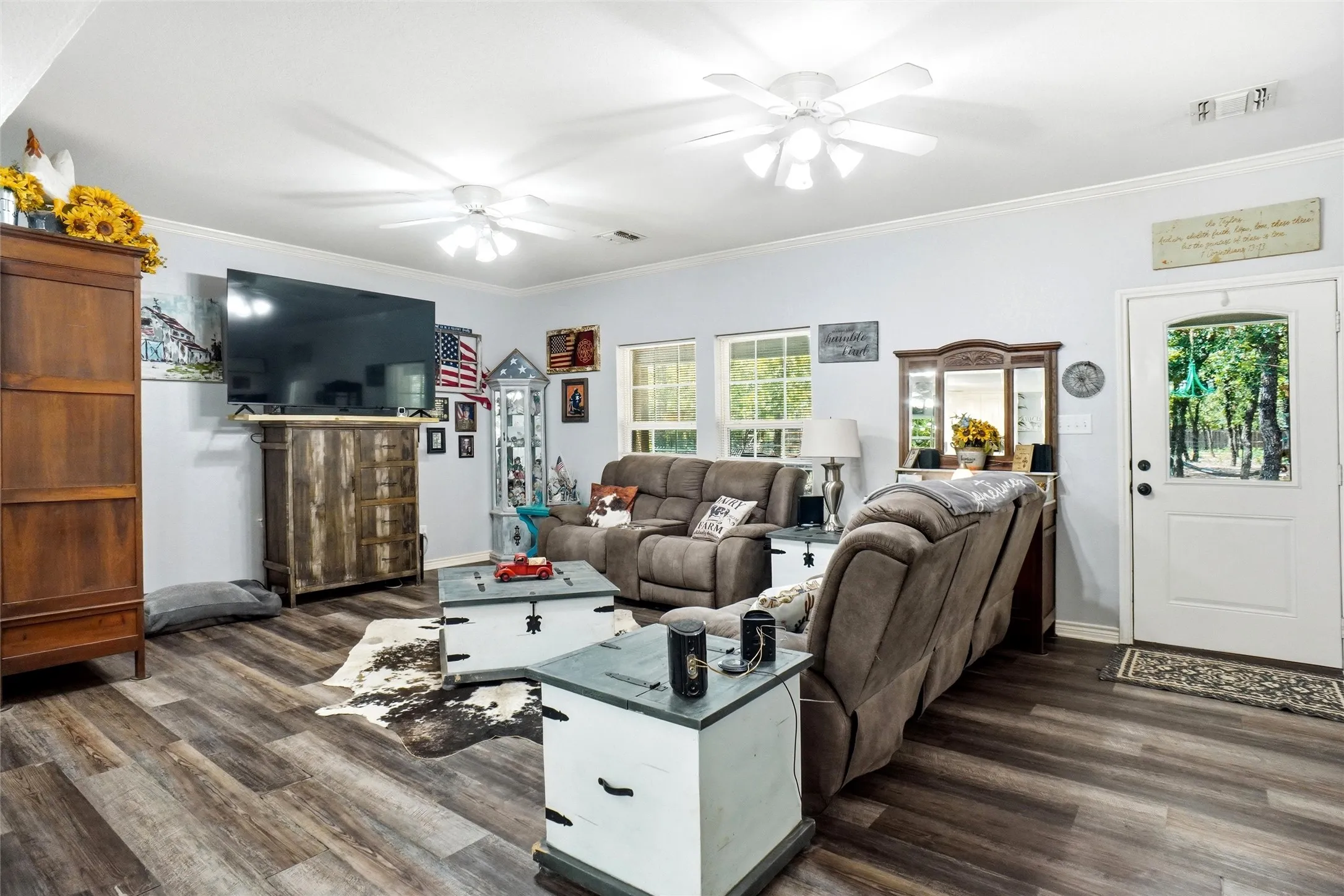 Single Family Residence For Sale in Wise County , 211 Spring Valley Road, Paradise, Texas 76073, 2 Bedroom, 2 Bathroom, Garage spaces, 1,642 Sqft, built in 2010, mls#21317603, Real Estate Agent in Paradise, Homes For Sale in Wise county, Homes For Sale in Paradise, Realtor in Paradise Texas, Real Estate Brokerage Independent Realty Texas, Luminita Cordes Realtor
