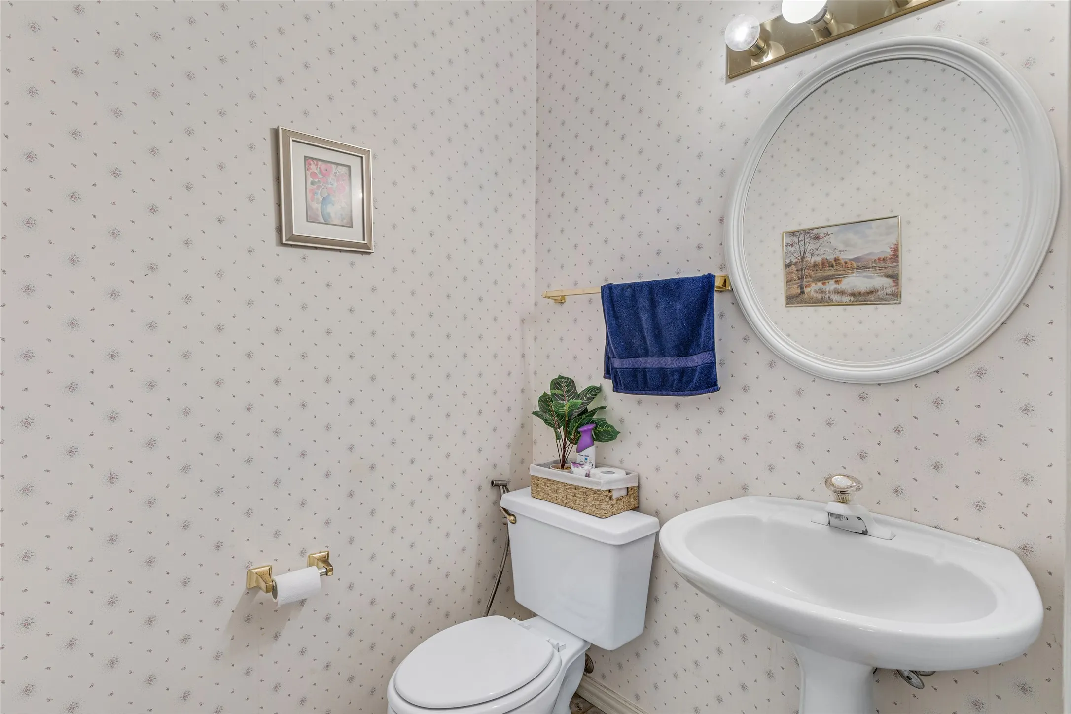 Single Family Residence For Sale in Dallas County , 4105 Crest Ridge Drive, Irving, Texas 75061, 3 Bedroom, 3 Bathroom, 2 Garage spaces, 2,527 Sqft, built in 1990, mls#21320480, Real Estate Agent in Irving, Homes For Sale in Dallas county, Homes For Sale in Irving, Realtor in Irving Texas, Real Estate Brokerage Independent Realty Texas, Luminita Cordes Realtor