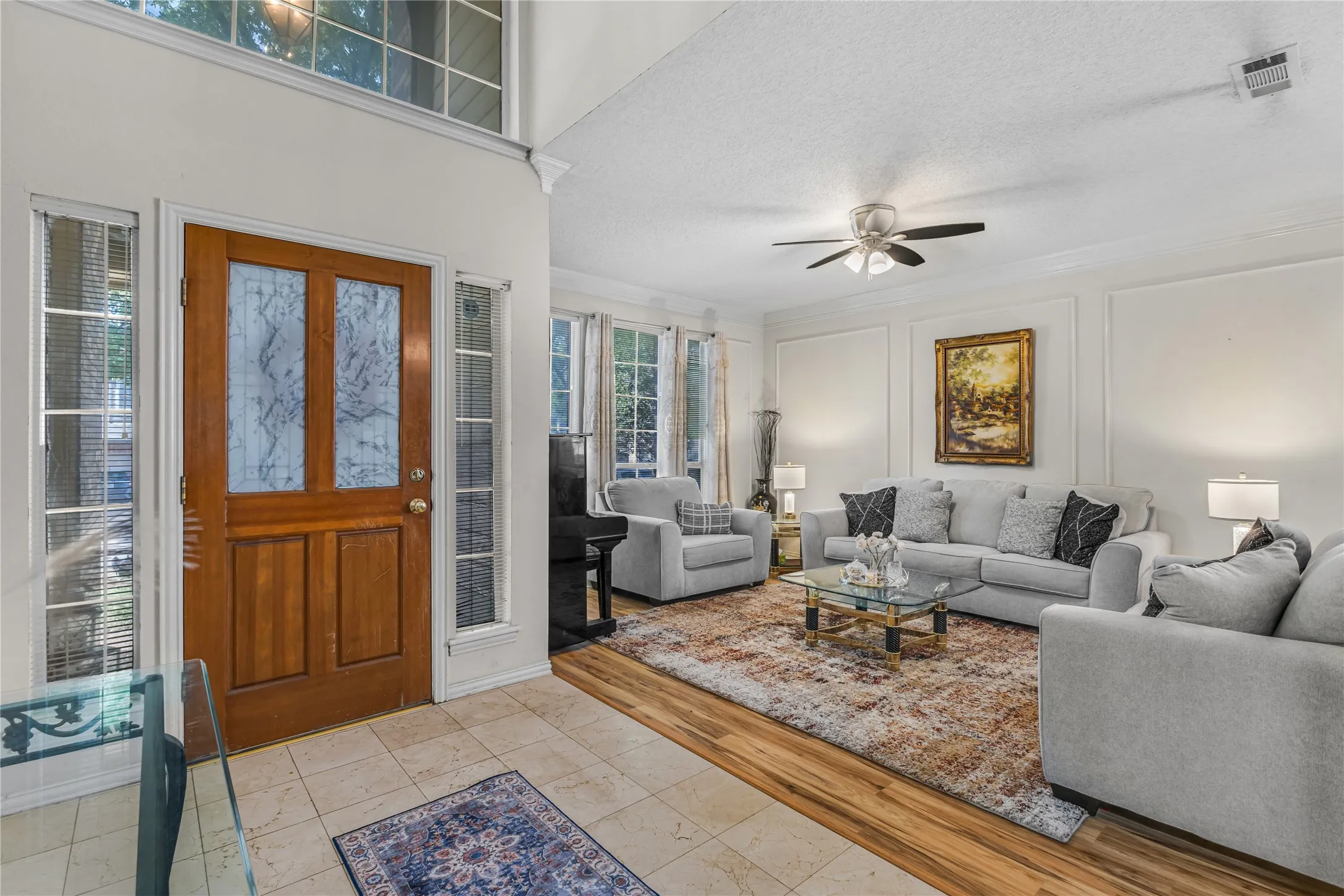 Single Family Residence For Sale in Dallas County , 4105 Crest Ridge Drive, Irving, Texas 75061, 3 Bedroom, 3 Bathroom, 2 Garage spaces, 2,527 Sqft, built in 1990, mls#21320480, Real Estate Agent in Irving, Homes For Sale in Dallas county, Homes For Sale in Irving, Realtor in Irving Texas, Real Estate Brokerage Independent Realty Texas, Luminita Cordes Realtor