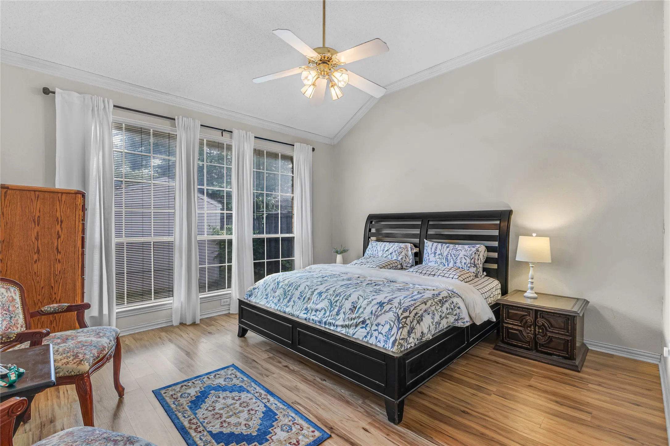 Single Family Residence For Sale in Dallas County , 4105 Crest Ridge Drive, Irving, Texas 75061, 3 Bedroom, 3 Bathroom, 2 Garage spaces, 2,527 Sqft, built in 1990, mls#21320480, Real Estate Agent in Irving, Homes For Sale in Dallas county, Homes For Sale in Irving, Realtor in Irving Texas, Real Estate Brokerage Independent Realty Texas, Luminita Cordes Realtor