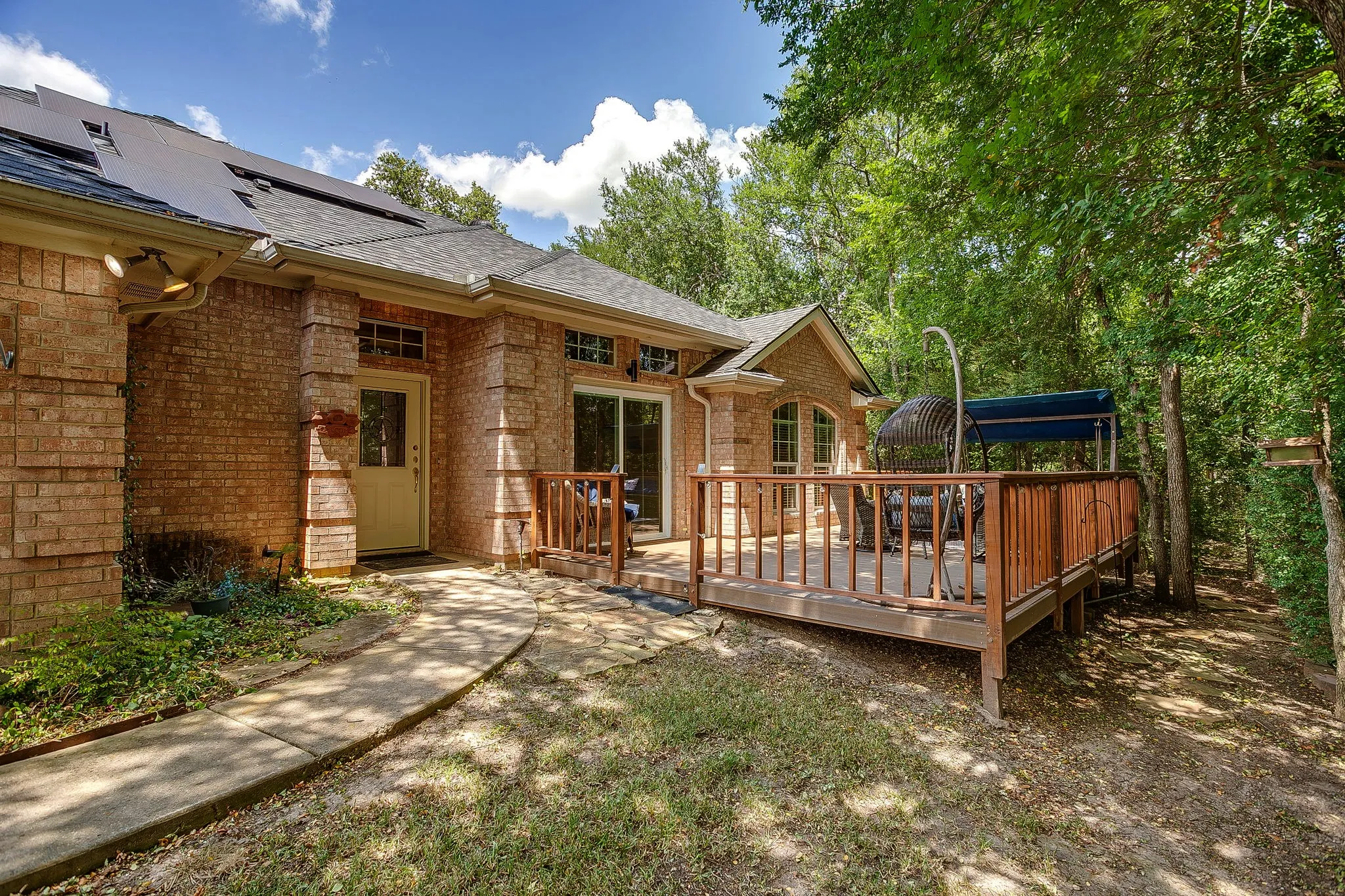 Single Family Residence For Sale in Tarrant County , 4056 Tortoise Lane, Fort Worth, Texas 76135, 3 Bedroom, 2 Bathroom, 2 Garage spaces, 1,829 Sqft, built in 2006, mls#21318965, Real Estate Agent in Fort Worth, Homes For Sale in Tarrant county, Homes For Sale in Fort Worth, Realtor in Fort Worth Texas, Real Estate Brokerage Independent Realty Texas, Luminita Cordes Realtor