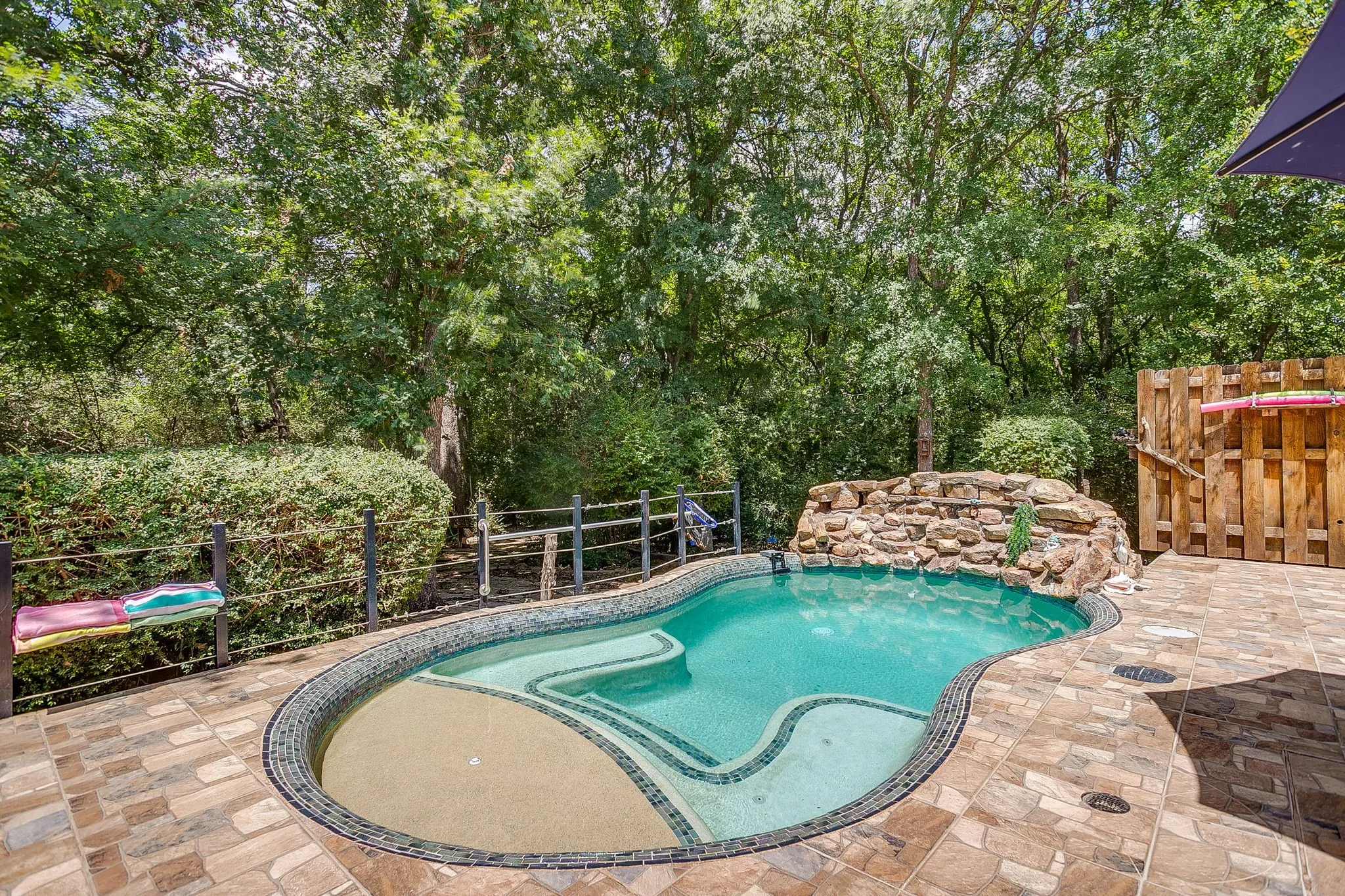 Single Family Residence For Sale in Tarrant County , 4056 Tortoise Lane, Fort Worth, Texas 76135, 3 Bedroom, 2 Bathroom, 2 Garage spaces, 1,829 Sqft, built in 2006, mls#21318965, Real Estate Agent in Fort Worth, Homes For Sale in Tarrant county, Homes For Sale in Fort Worth, Realtor in Fort Worth Texas, Real Estate Brokerage Independent Realty Texas, Luminita Cordes Realtor