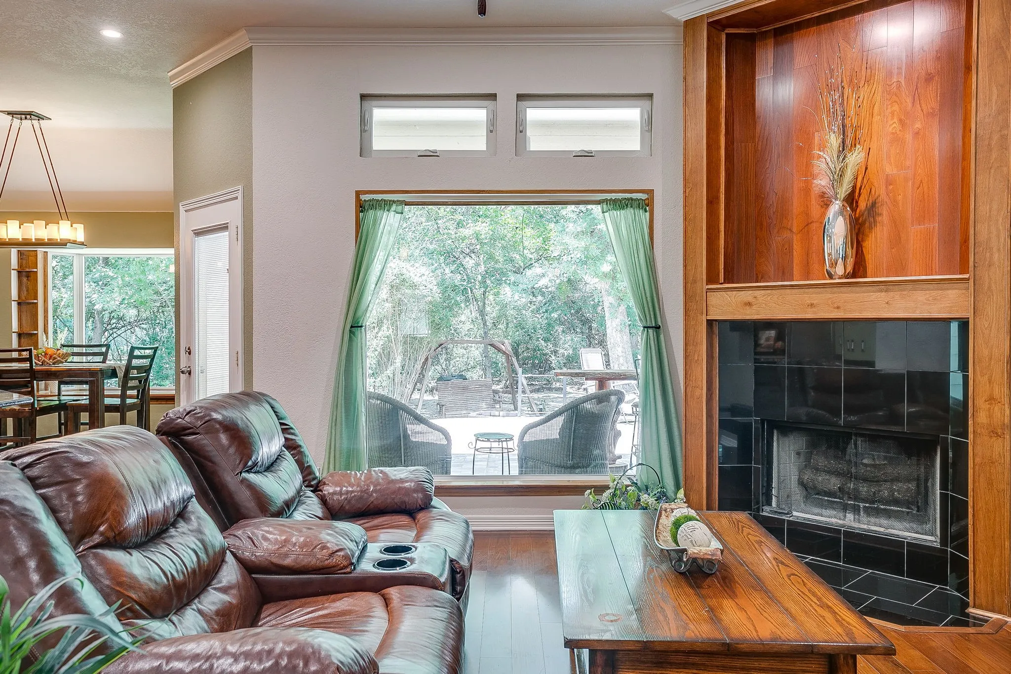 Single Family Residence For Sale in Tarrant County , 4056 Tortoise Lane, Fort Worth, Texas 76135, 3 Bedroom, 2 Bathroom, 2 Garage spaces, 1,829 Sqft, built in 2006, mls#21318965, Real Estate Agent in Fort Worth, Homes For Sale in Tarrant county, Homes For Sale in Fort Worth, Realtor in Fort Worth Texas, Real Estate Brokerage Independent Realty Texas, Luminita Cordes Realtor