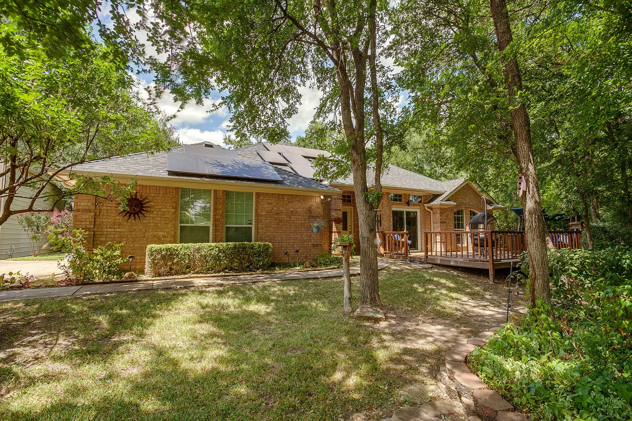 Single Family Residence For Sale in Tarrant County , 4056 Tortoise Lane, Fort Worth, Texas 76135, 3 Bedroom, 2 Bathroom, 2 Garage spaces, 1,829 Sqft, built in 2006, mls#21318965, Real Estate Agent in Fort Worth, Homes For Sale in Tarrant county, Homes For Sale in Fort Worth, Realtor in Fort Worth Texas, Real Estate Brokerage Independent Realty Texas, Luminita Cordes Realtor
