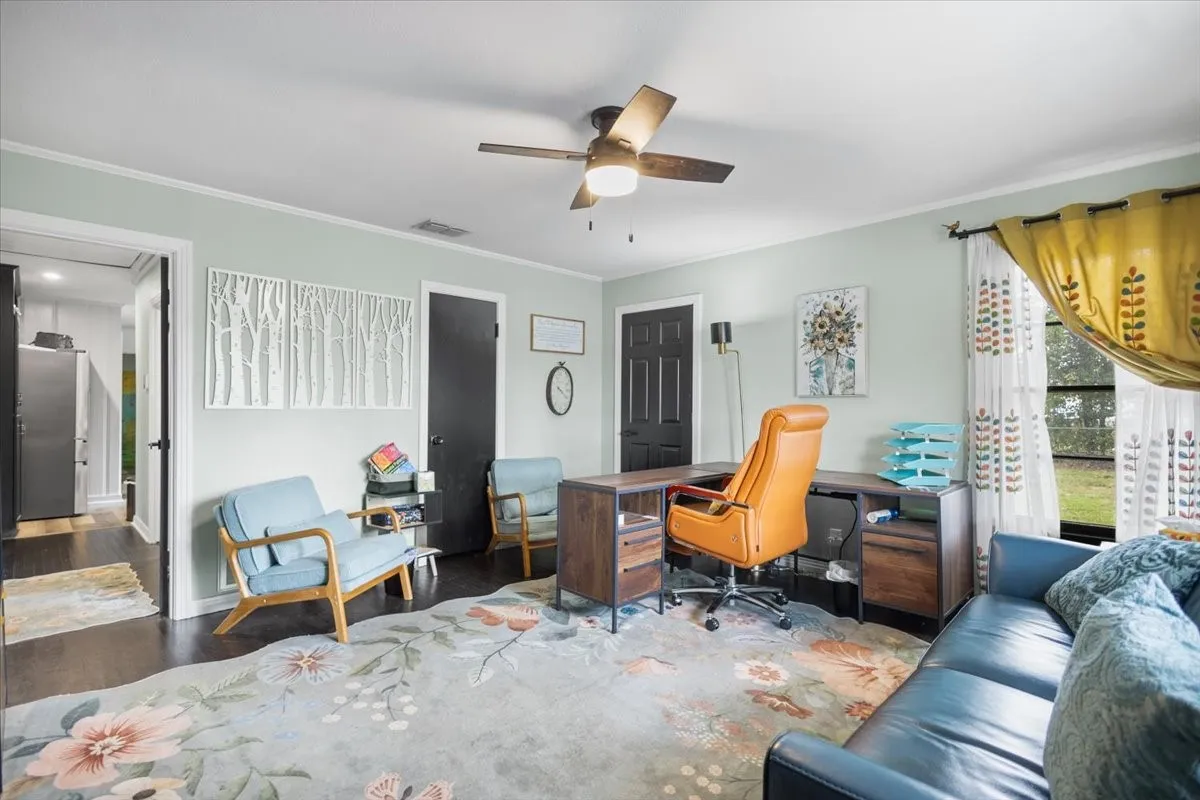 Office For Sale in Smith County , 501 N Main Street, Lindale, Texas 75771, 0, 0, Garage spaces, 0 Sqft, built in 1964, mls#21315954, Real Estate Agent in Lindale, Homes For Sale in Smith county, Homes For Sale in Lindale, Realtor in Lindale Texas, Real Estate Brokerage Independent Realty Texas, Luminita Cordes Realtor