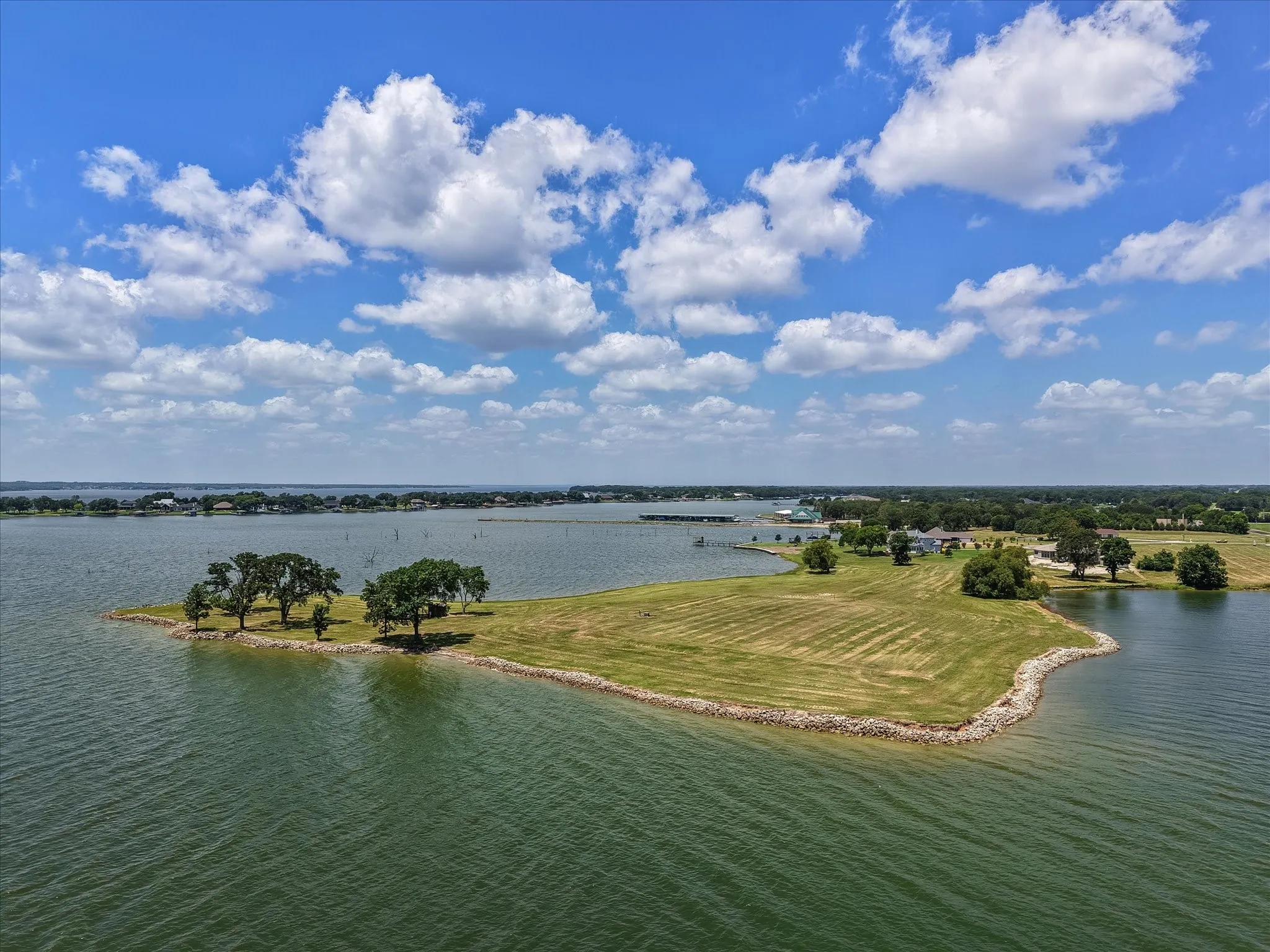 Unimproved Land For Sale in Navarro County , Lot 18a Moonlight Point, Corsicana, Texas 75109, 0, 0, Garage spaces, 0 Sqft, built in 0, Price $1,295,000, mls#21319933, Real Estate Agent in Corsicana, Homes For Sale in Navarro county, Homes For Sale in Corsicana, Realtor in Corsicana Texas, Real Estate Brokerage Independent Realty Texas, Luminita Cordes Realtor