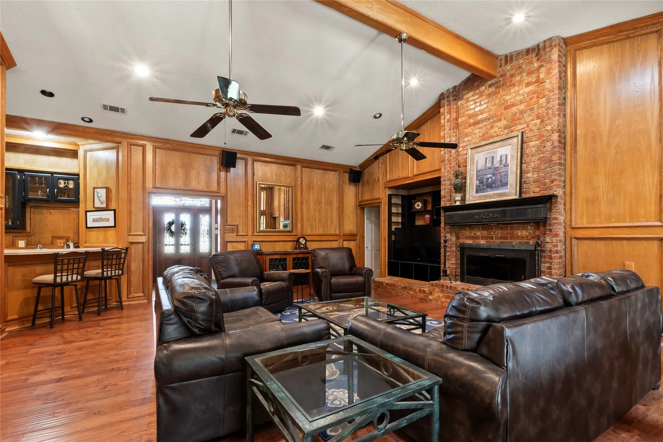 Single Family Residence For Sale in Henderson County , 102 Foster Ranch Road, Trinidad, Texas 75163, 7 Bedroom, 4 Bathroom, 2 Garage spaces, 4,383 Sqft, built in 1991, mls#21319233, Real Estate Agent in Trinidad, Homes For Sale in Henderson county, Homes For Sale in Trinidad, Realtor in Trinidad Texas, Real Estate Brokerage Independent Realty Texas, Luminita Cordes Realtor