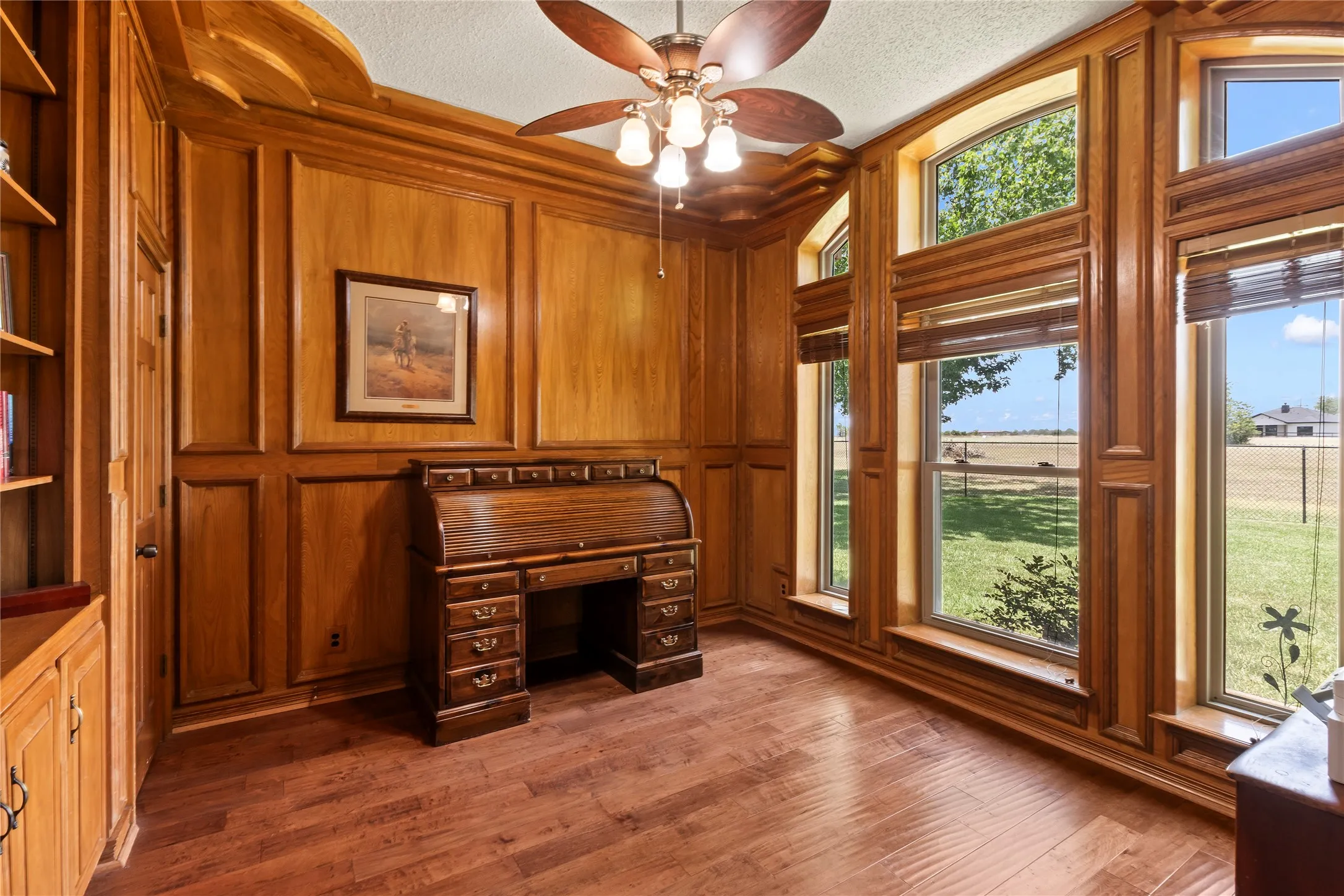 Single Family Residence For Sale in Henderson County , 102 Foster Ranch Road, Trinidad, Texas 75163, 7 Bedroom, 4 Bathroom, 2 Garage spaces, 4,383 Sqft, built in 1991, mls#21319233, Real Estate Agent in Trinidad, Homes For Sale in Henderson county, Homes For Sale in Trinidad, Realtor in Trinidad Texas, Real Estate Brokerage Independent Realty Texas, Luminita Cordes Realtor