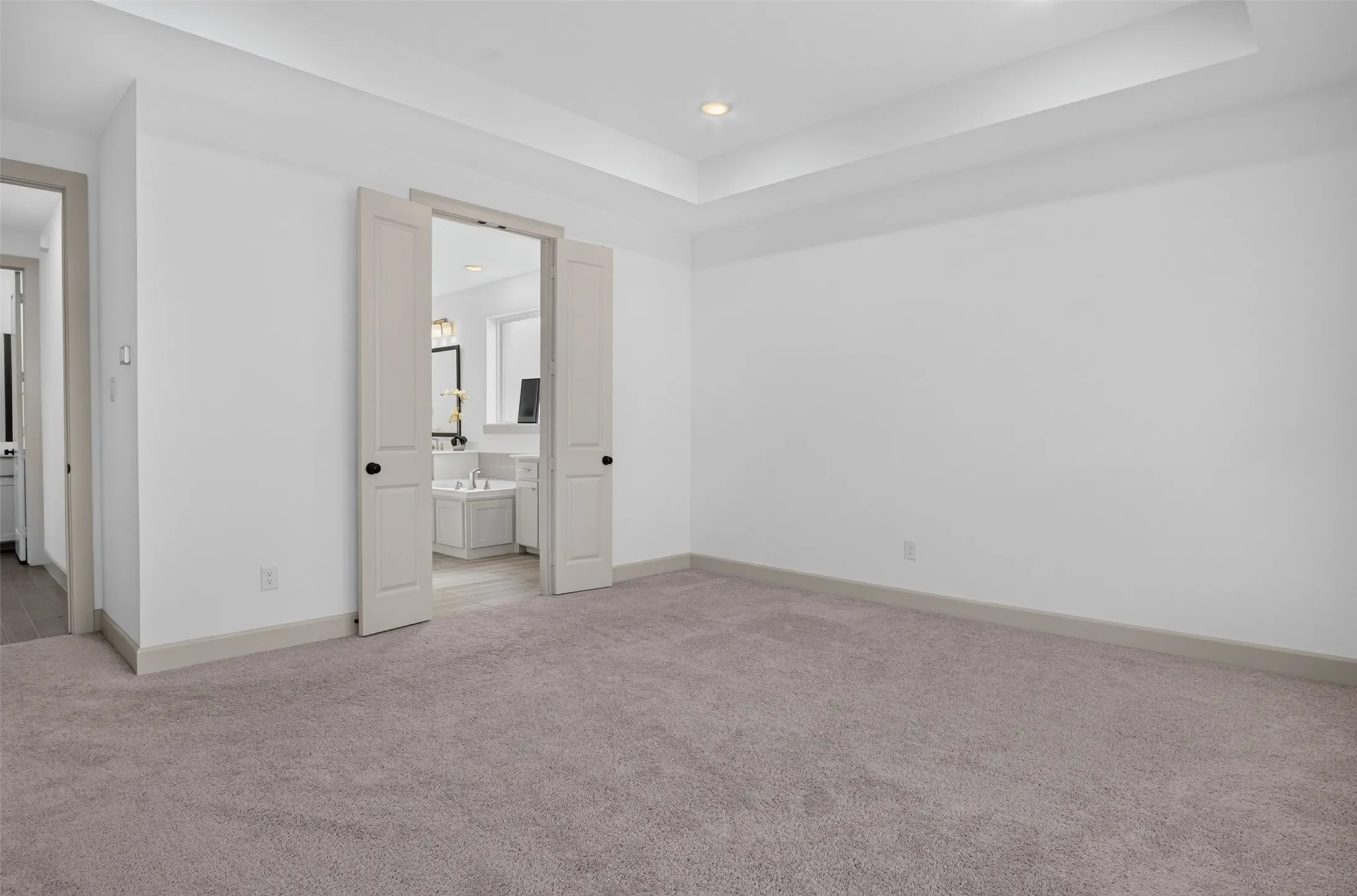 Single Family Residence For Sale in Tarrant County , 213 Scottish Way, Mansfield, Texas 76063, 4 Bedroom, 5 Bathroom, 2 Garage spaces, 3,323 Sqft, built in 2023, mls#21320891, Real Estate Agent in Mansfield, Homes For Sale in Tarrant county, Homes For Sale in Mansfield, Realtor in Mansfield Texas, Real Estate Brokerage Independent Realty Texas, Luminita Cordes Realtor