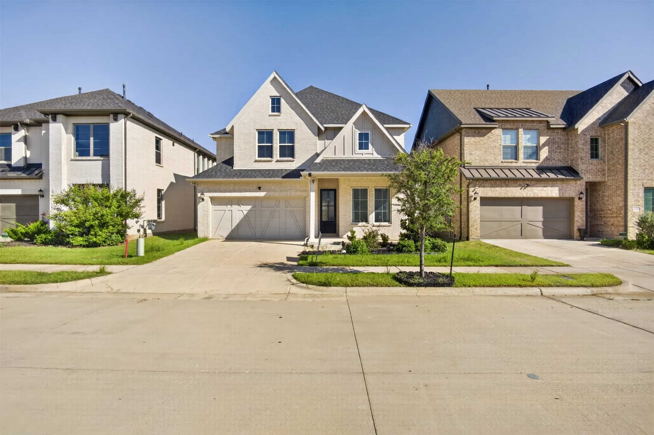 Single Family Residence For Sale in Tarrant County , 213 Scottish Way, Mansfield, Texas 76063, 4 Bedroom, 5 Bathroom, 2 Garage spaces, 3,323 Sqft, built in 2023, mls#21320891, Real Estate Agent in Mansfield, Homes For Sale in Tarrant county, Homes For Sale in Mansfield, Realtor in Mansfield Texas, Real Estate Brokerage Independent Realty Texas, Luminita Cordes Realtor