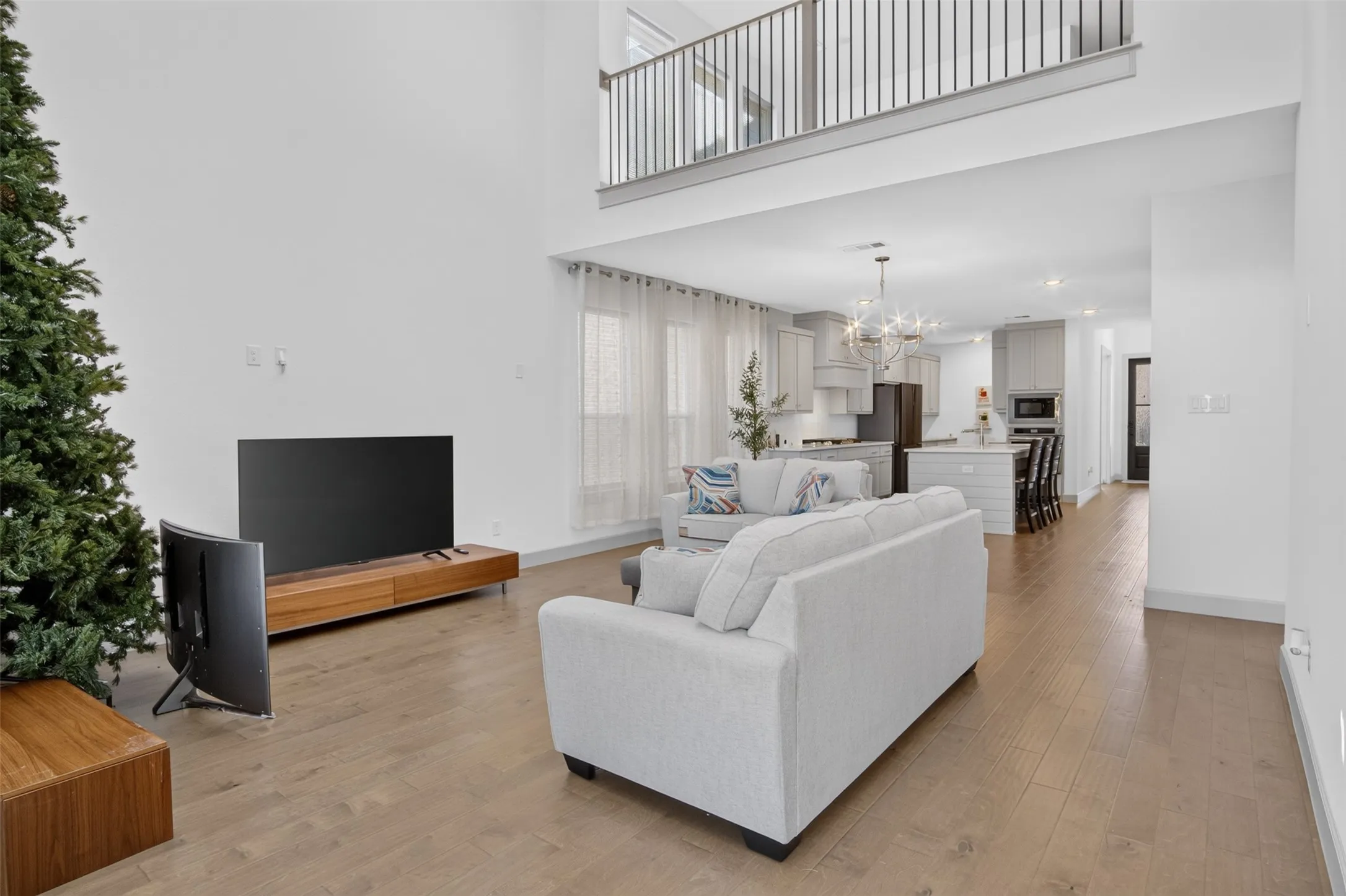 Single Family Residence For Sale in Tarrant County , 213 Scottish Way, Mansfield, Texas 76063, 4 Bedroom, 5 Bathroom, 2 Garage spaces, 3,323 Sqft, built in 2023, mls#21320891, Real Estate Agent in Mansfield, Homes For Sale in Tarrant county, Homes For Sale in Mansfield, Realtor in Mansfield Texas, Real Estate Brokerage Independent Realty Texas, Luminita Cordes Realtor