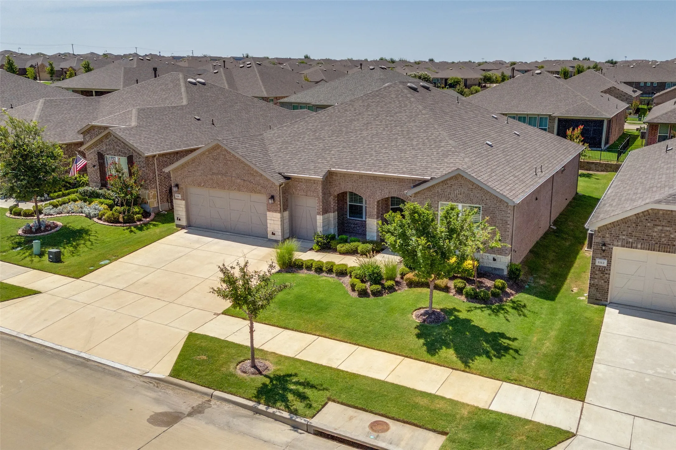 Single Family Residence For Sale in Denton County , 1116 Cornerstone Drive, Little Elm, Texas 76227, 2 Bedroom, 3 Bathroom, 2 Garage spaces, 2,632 Sqft, built in 2023, mls#21319869, Real Estate Agent in Little Elm, Homes For Sale in Denton county, Homes For Sale in Little Elm, Realtor in Little Elm Texas, Real Estate Brokerage Independent Realty Texas, Luminita Cordes Realtor
