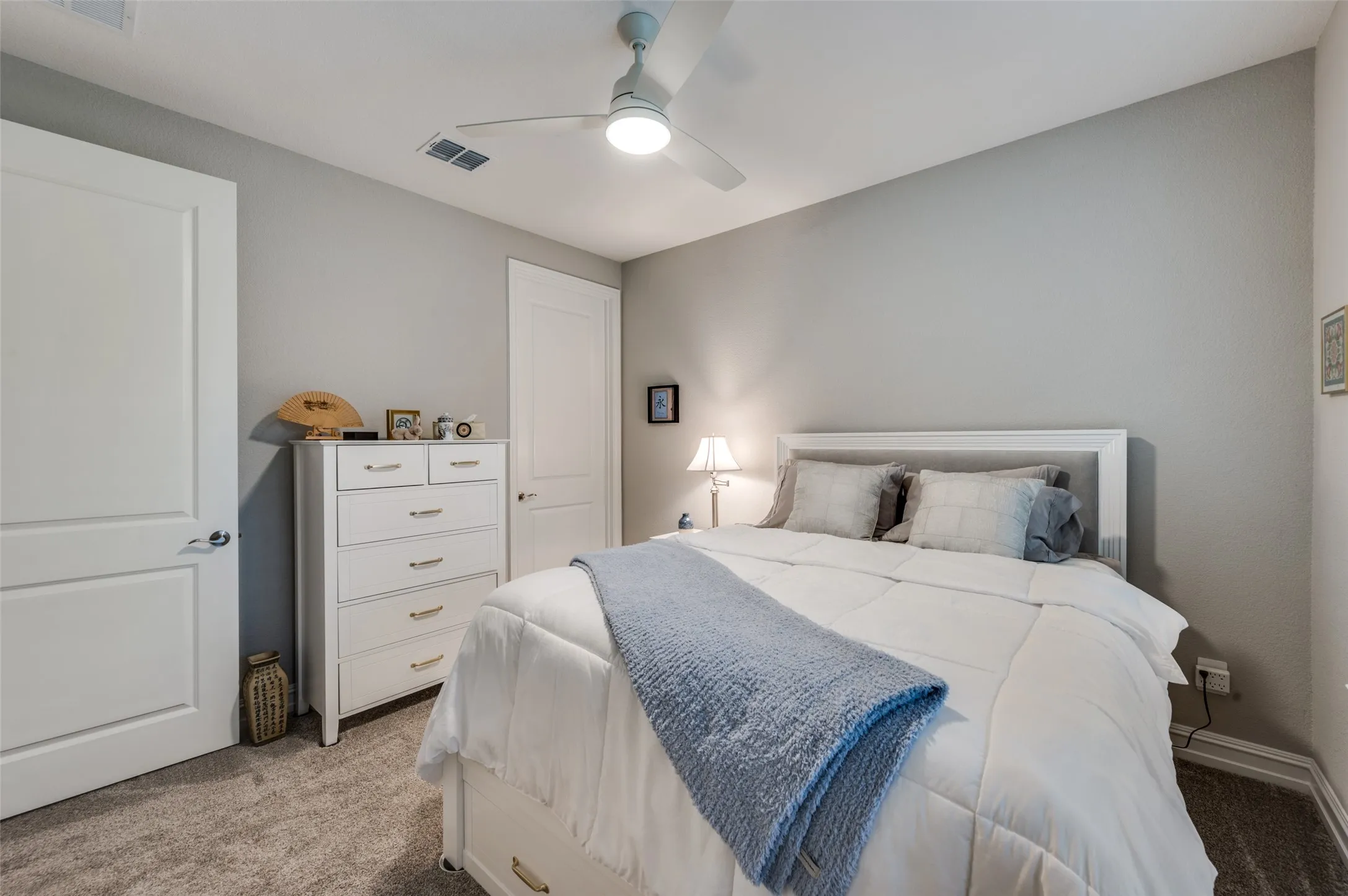 Bedroom featuring neutral-toned walls, recessed lighting, a ceiling fan, and carpeted flooring