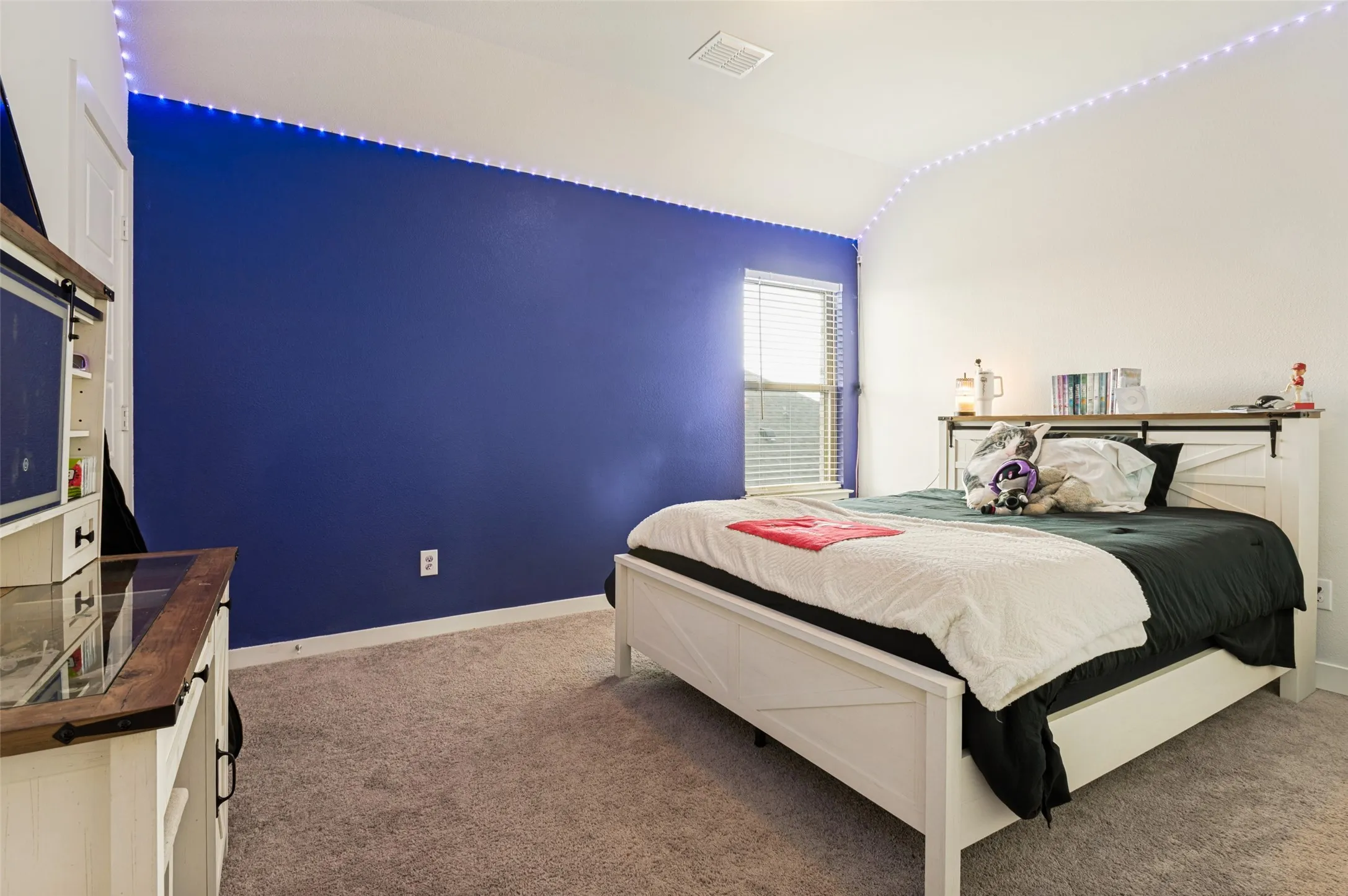 Single Family Residence For Sale in Ellis County , 456 Leopold Trail, Waxahachie, Texas 75165, 4 Bedroom, 3 Bathroom, 3 Garage spaces, 2,444 Sqft, built in 2023, mls#21313620, Real Estate Agent in Waxahachie, Homes For Sale in Ellis county, Homes For Sale in Waxahachie, Realtor in Waxahachie Texas, Real Estate Brokerage Independent Realty Texas, Luminita Cordes Realtor