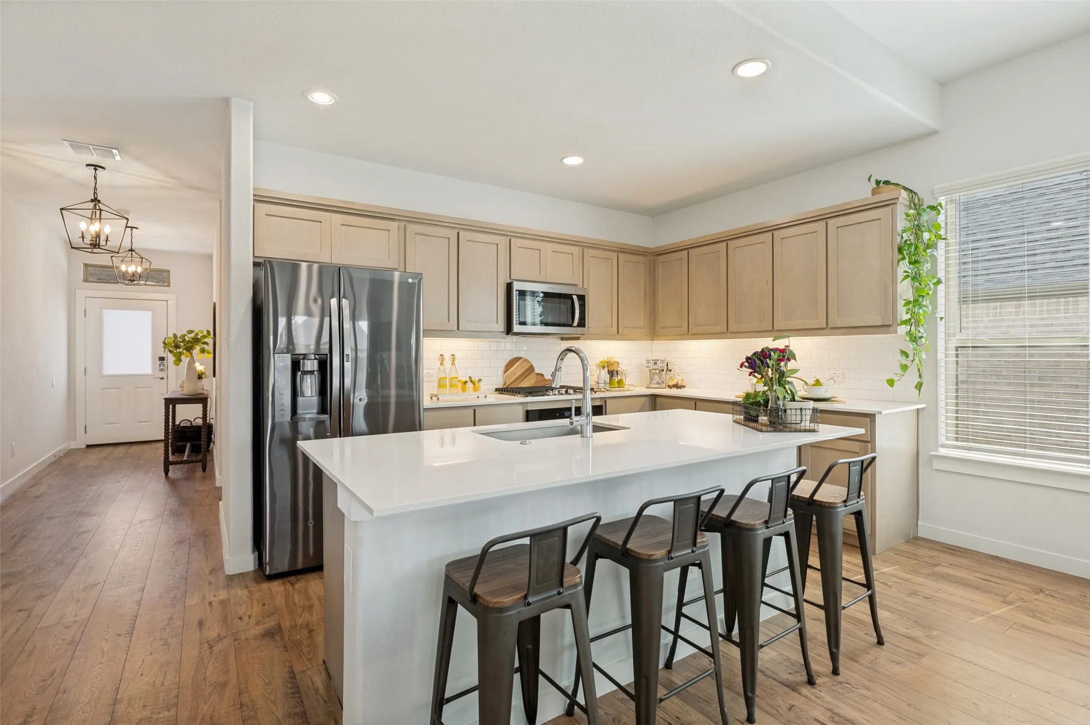 Single Family Residence For Sale in Ellis County , 456 Leopold Trail, Waxahachie, Texas 75165, 4 Bedroom, 3 Bathroom, 3 Garage spaces, 2,444 Sqft, built in 2023, mls#21313620, Real Estate Agent in Waxahachie, Homes For Sale in Ellis county, Homes For Sale in Waxahachie, Realtor in Waxahachie Texas, Real Estate Brokerage Independent Realty Texas, Luminita Cordes Realtor