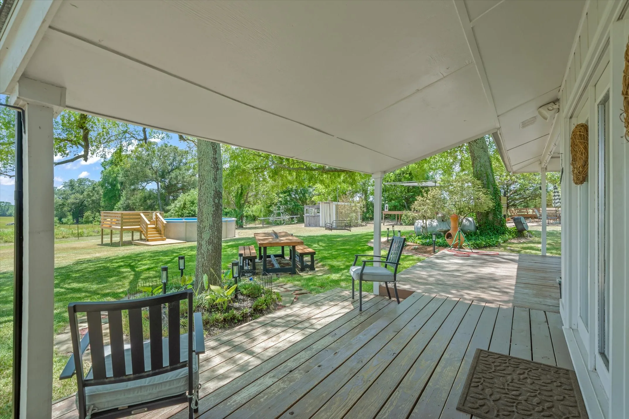 Single Family Residence For Sale in Van Zandt County , 838 Vz County Road 4404, Ben Wheeler, Texas 75754, 3 Bedroom, 2 Bathroom, Garage spaces, 1,685 Sqft, built in 1984, mls#21320542, Real Estate Agent in Ben Wheeler, Homes For Sale in Van Zandt county, Homes For Sale in Ben Wheeler, Realtor in Ben Wheeler Texas, Real Estate Brokerage Independent Realty Texas, Luminita Cordes Realtor