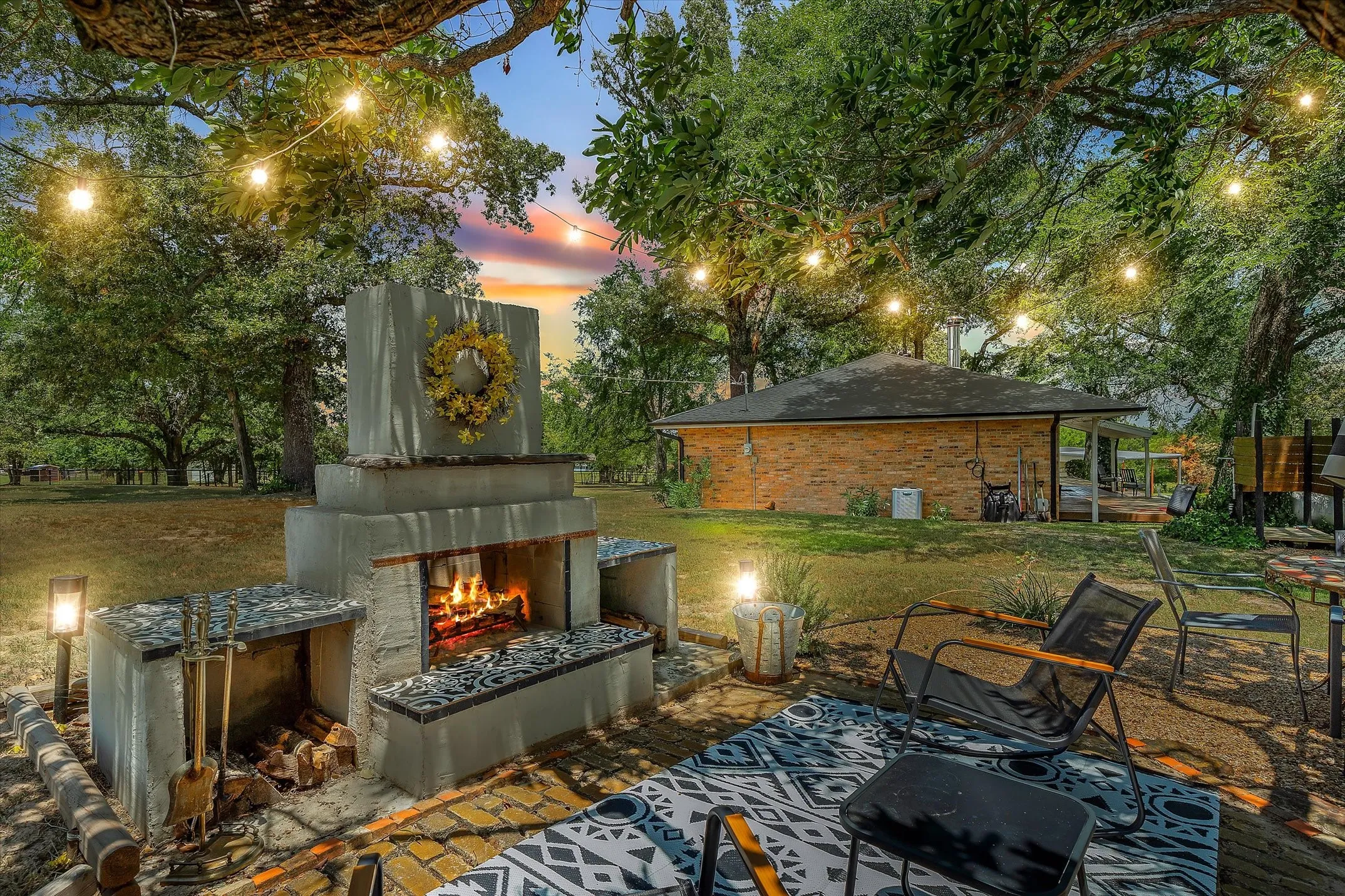Single Family Residence For Sale in Van Zandt County , 838 Vz County Road 4404, Ben Wheeler, Texas 75754, 3 Bedroom, 2 Bathroom, Garage spaces, 1,685 Sqft, built in 1984, mls#21320542, Real Estate Agent in Ben Wheeler, Homes For Sale in Van Zandt county, Homes For Sale in Ben Wheeler, Realtor in Ben Wheeler Texas, Real Estate Brokerage Independent Realty Texas, Luminita Cordes Realtor