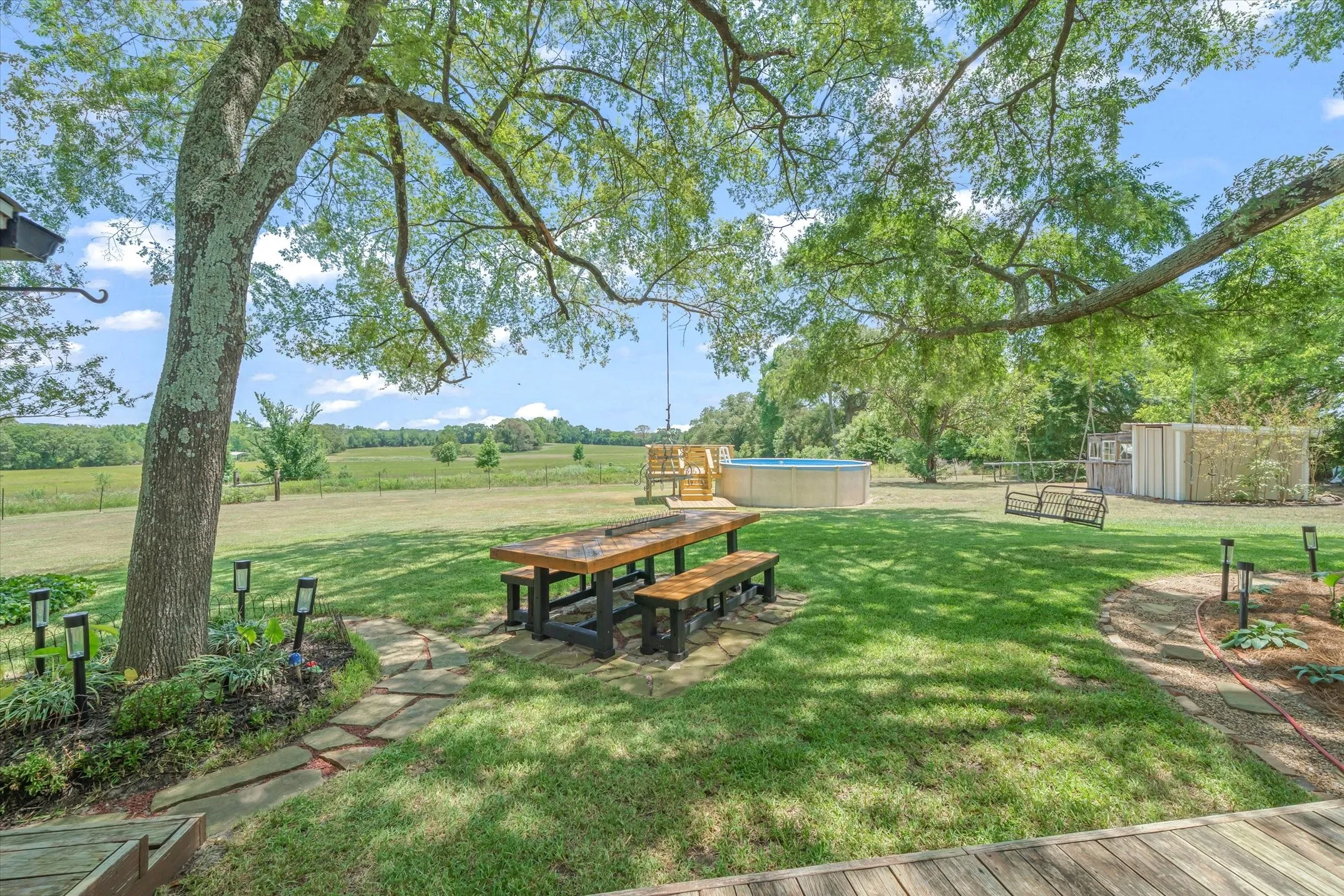Single Family Residence For Sale in Van Zandt County , 838 Vz County Road 4404, Ben Wheeler, Texas 75754, 3 Bedroom, 2 Bathroom, Garage spaces, 1,685 Sqft, built in 1984, mls#21320542, Real Estate Agent in Ben Wheeler, Homes For Sale in Van Zandt county, Homes For Sale in Ben Wheeler, Realtor in Ben Wheeler Texas, Real Estate Brokerage Independent Realty Texas, Luminita Cordes Realtor