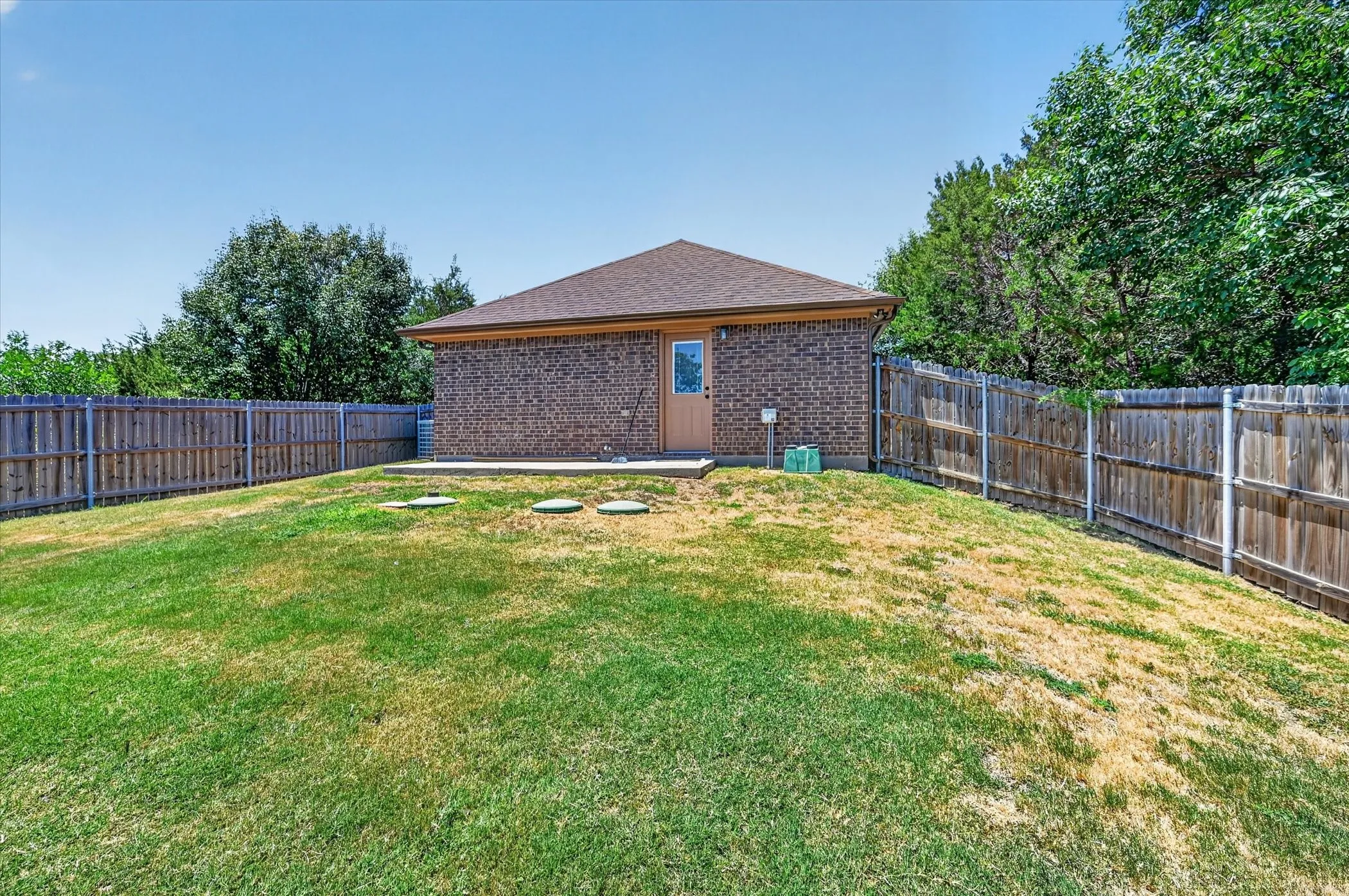 Single Family Residence For Sale in Hood County , 2615 Dove Trail, Granbury, Texas 76048, 2 Bedroom, 1 Bathroom, Garage spaces, 900 Sqft, built in 2020, mls#21320994, Real Estate Agent in Granbury, Homes For Sale in Hood county, Homes For Sale in Granbury, Realtor in Granbury Texas, Real Estate Brokerage Independent Realty Texas, Luminita Cordes Realtor
