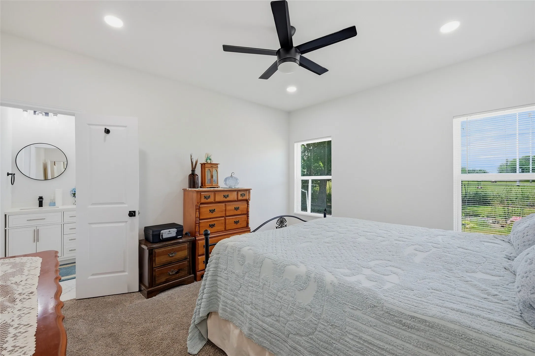 Single Family Residence For Sale in Fannin County , 310 N Water Street, Savoy, Texas 75479, 4 Bedroom, 2 Bathroom, 2 Garage spaces, 1,683 Sqft, built in 2022, mls#21318863, Real Estate Agent in Savoy, Homes For Sale in Fannin county, Homes For Sale in Savoy, Realtor in Savoy Texas, Real Estate Brokerage Independent Realty Texas, Luminita Cordes Realtor