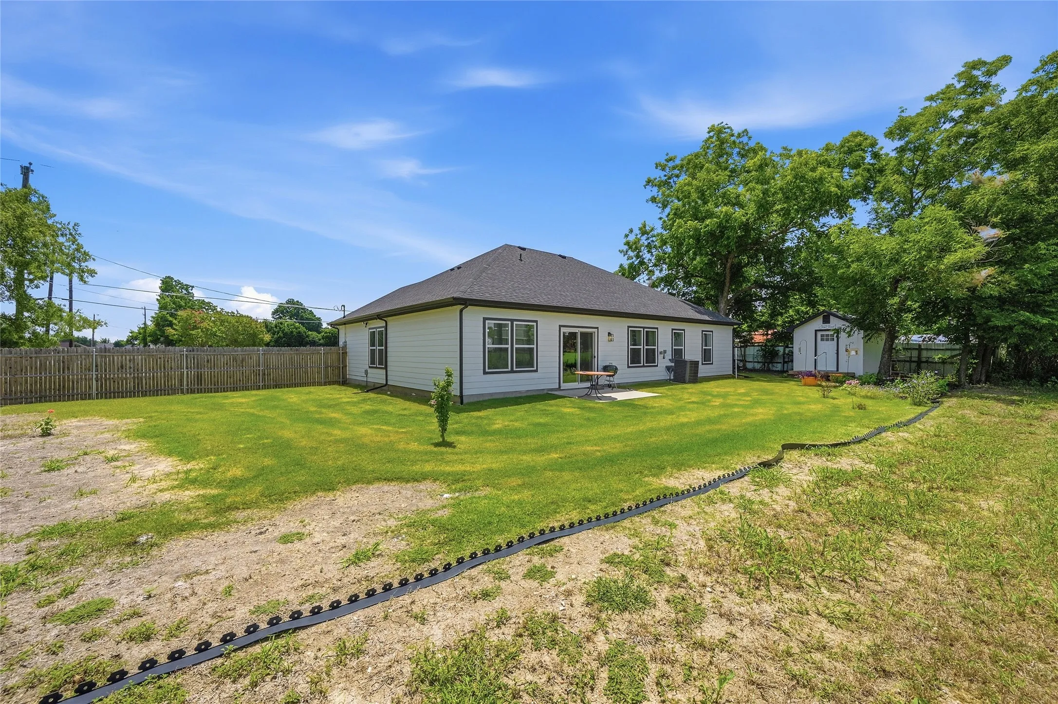 Single Family Residence For Sale in Fannin County , 310 N Water Street, Savoy, Texas 75479, 4 Bedroom, 2 Bathroom, 2 Garage spaces, 1,683 Sqft, built in 2022, mls#21318863, Real Estate Agent in Savoy, Homes For Sale in Fannin county, Homes For Sale in Savoy, Realtor in Savoy Texas, Real Estate Brokerage Independent Realty Texas, Luminita Cordes Realtor