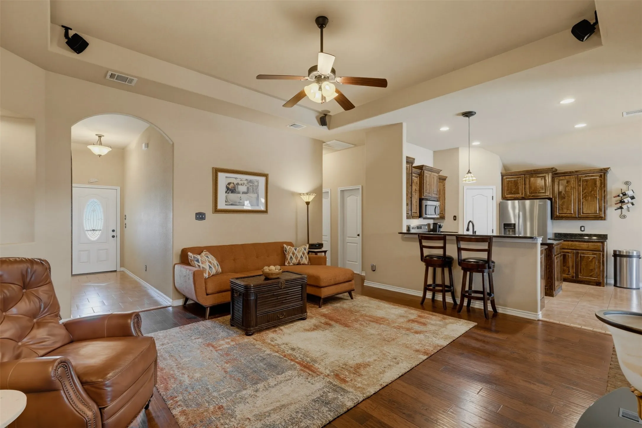Single Family Residence For Sale in Tarrant County , 1221 Eagle Lake Drive, Azle, Texas 76020, 3 Bedroom, 2 Bathroom, 2 Garage spaces, 1,557 Sqft, built in 2014, mls#21320197, Real Estate Agent in Azle, Homes For Sale in Tarrant county, Homes For Sale in Azle, Realtor in Azle Texas, Real Estate Brokerage Independent Realty Texas, Luminita Cordes Realtor