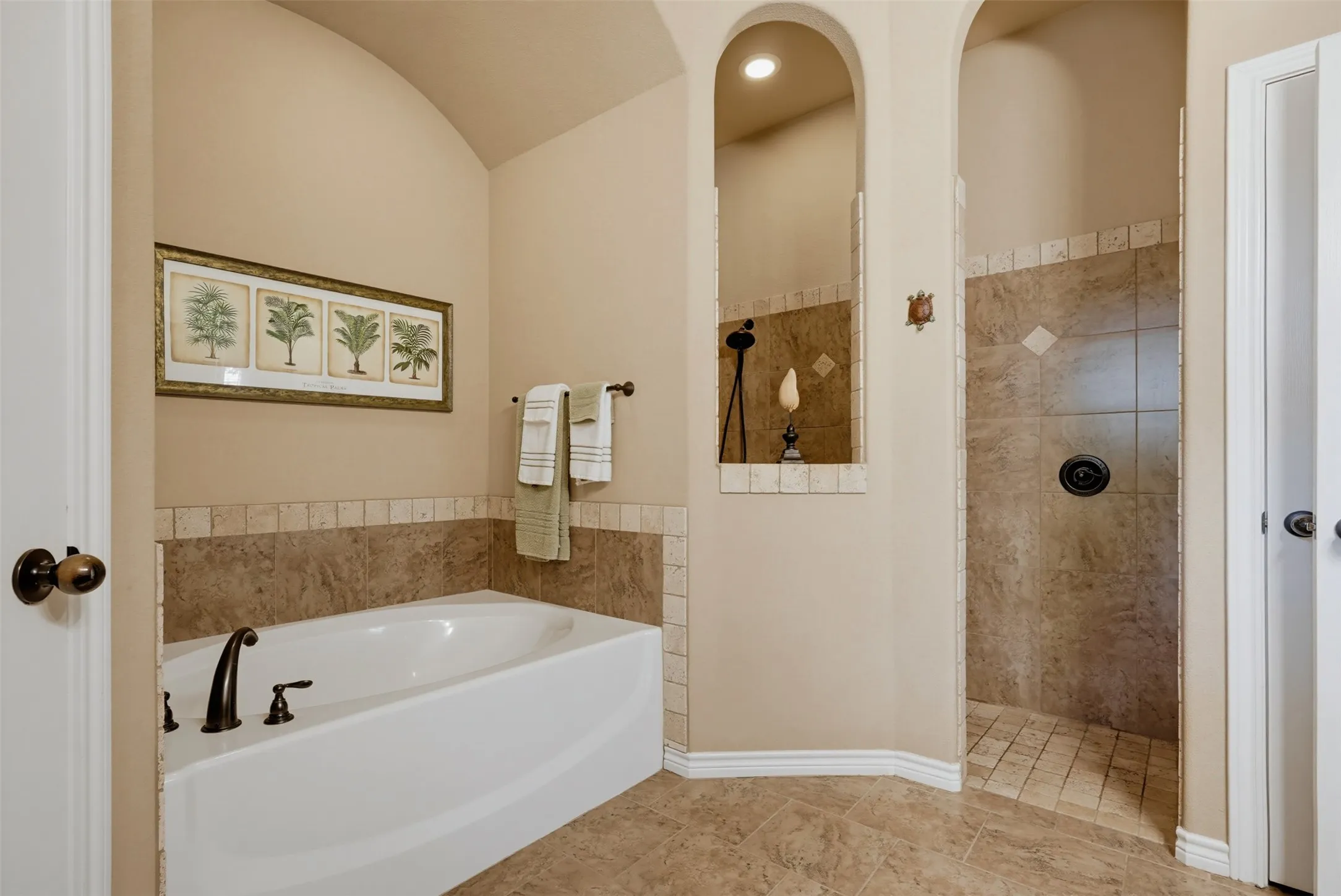 Soaking tub