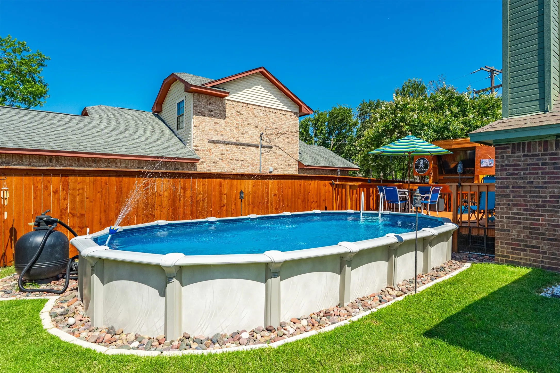 Single Family Residence For Sale in Tarrant County , 1221 Eagle Lake Drive, Azle, Texas 76020, 3 Bedroom, 2 Bathroom, 2 Garage spaces, 1,557 Sqft, built in 2014, mls#21320197, Real Estate Agent in Azle, Homes For Sale in Tarrant county, Homes For Sale in Azle, Realtor in Azle Texas, Real Estate Brokerage Independent Realty Texas, Luminita Cordes Realtor