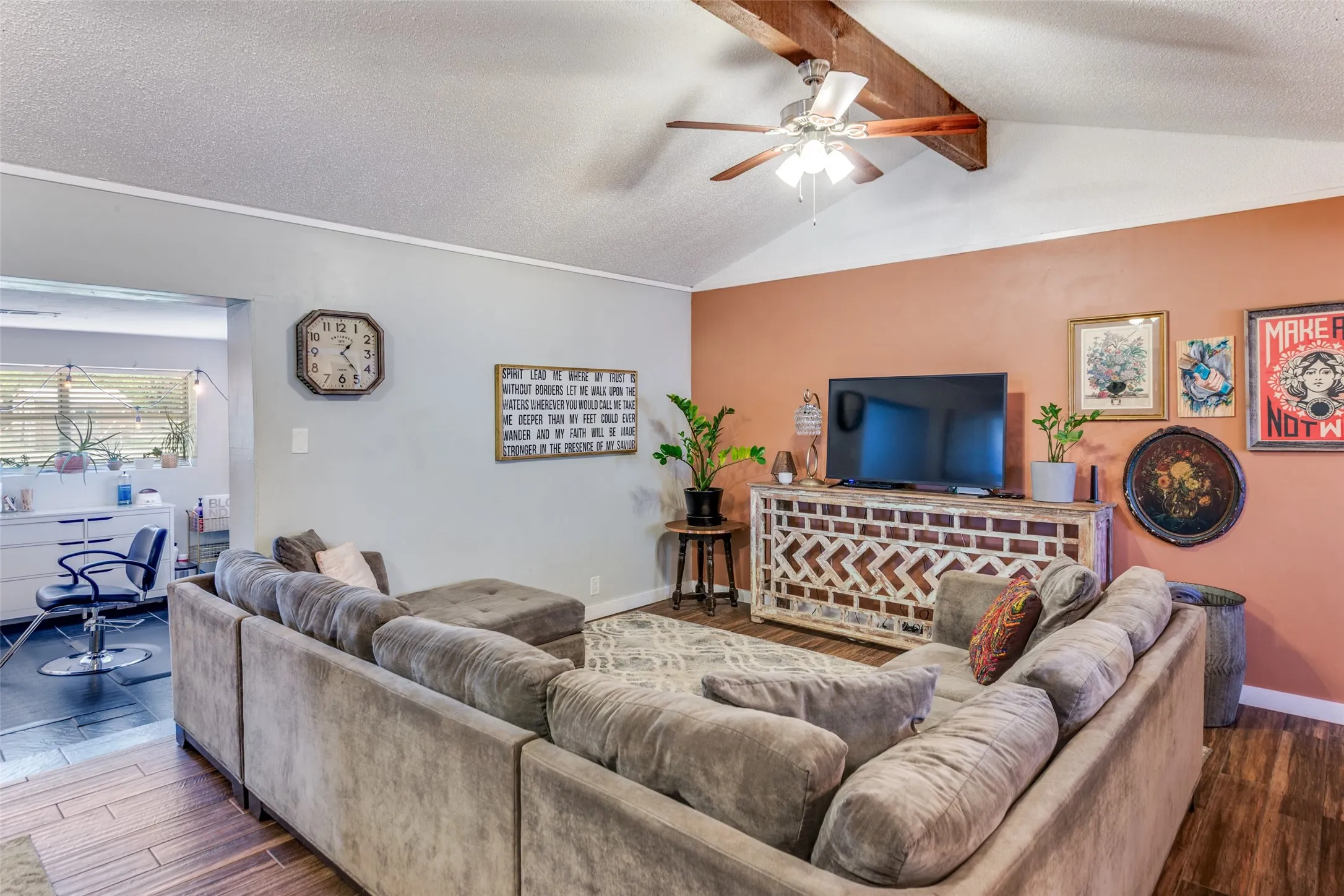 Single Family Residence For Sale in Johnson County , 240 Smith Street, Burleson, Texas 76028, 3 Bedroom, 2 Bathroom, 3 Garage spaces, 1,911 Sqft, built in 1966, mls#21321103, Real Estate Agent in Burleson, Homes For Sale in Johnson county, Homes For Sale in Burleson, Realtor in Burleson Texas, Real Estate Brokerage Independent Realty Texas, Luminita Cordes Realtor