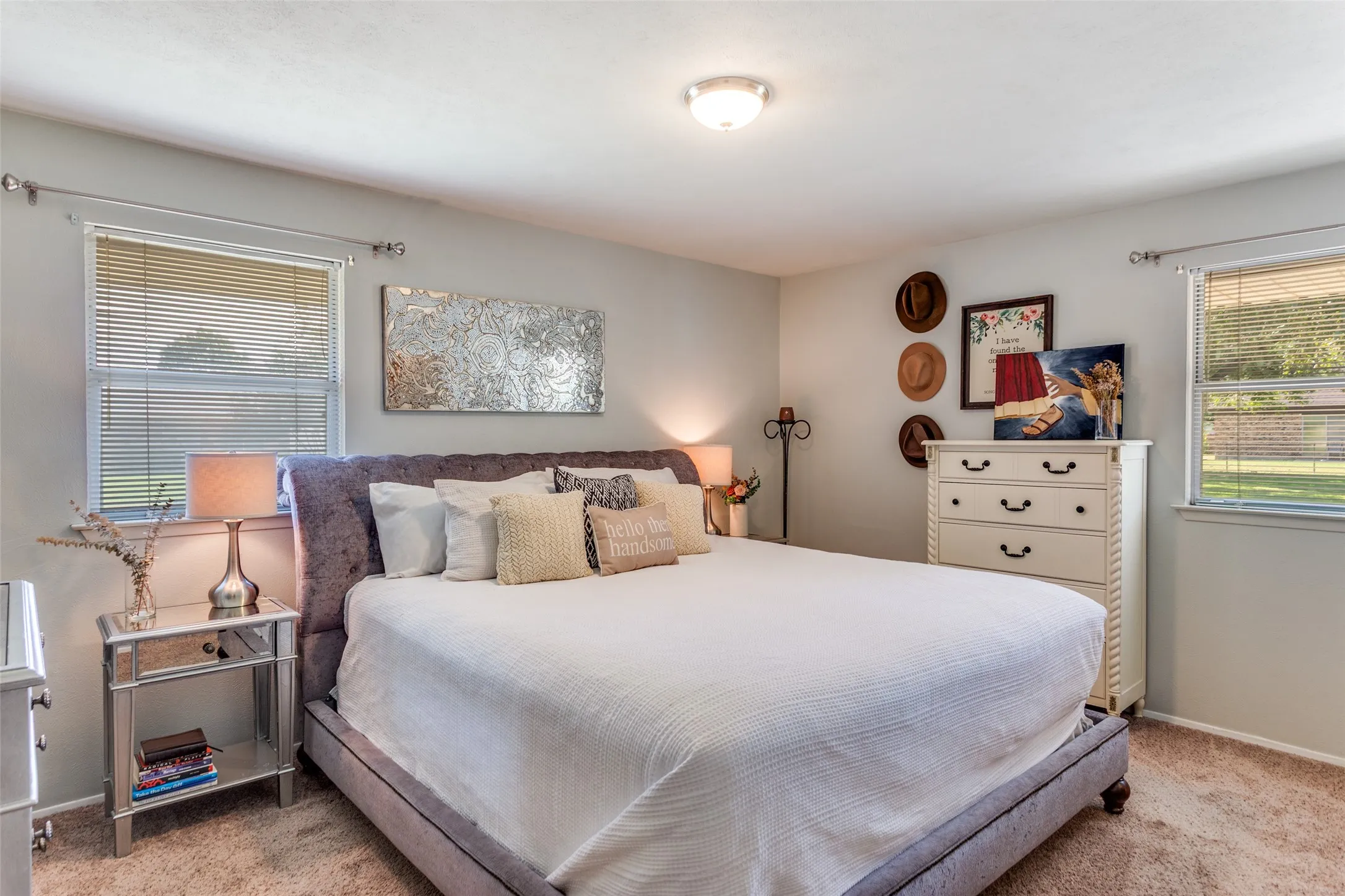 Single Family Residence For Sale in Johnson County , 240 Smith Street, Burleson, Texas 76028, 3 Bedroom, 2 Bathroom, 3 Garage spaces, 1,911 Sqft, built in 1966, mls#21321103, Real Estate Agent in Burleson, Homes For Sale in Johnson county, Homes For Sale in Burleson, Realtor in Burleson Texas, Real Estate Brokerage Independent Realty Texas, Luminita Cordes Realtor