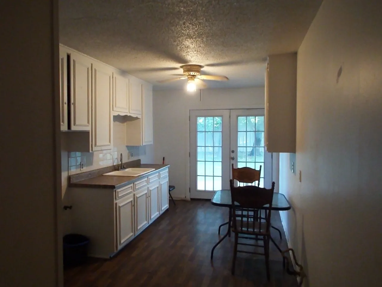 Single Family Residence For Sale in Tarrant County , 4228 Hardeman Street, Fort Worth, Texas 76119, 3 Bedroom, 1 Bathroom, Garage spaces, 1,130 Sqft, built in 1959, mls#21321124, Real Estate Agent in Fort Worth, Homes For Sale in Tarrant county, Homes For Sale in Fort Worth, Realtor in Fort Worth Texas, Real Estate Brokerage Independent Realty Texas, Luminita Cordes Realtor