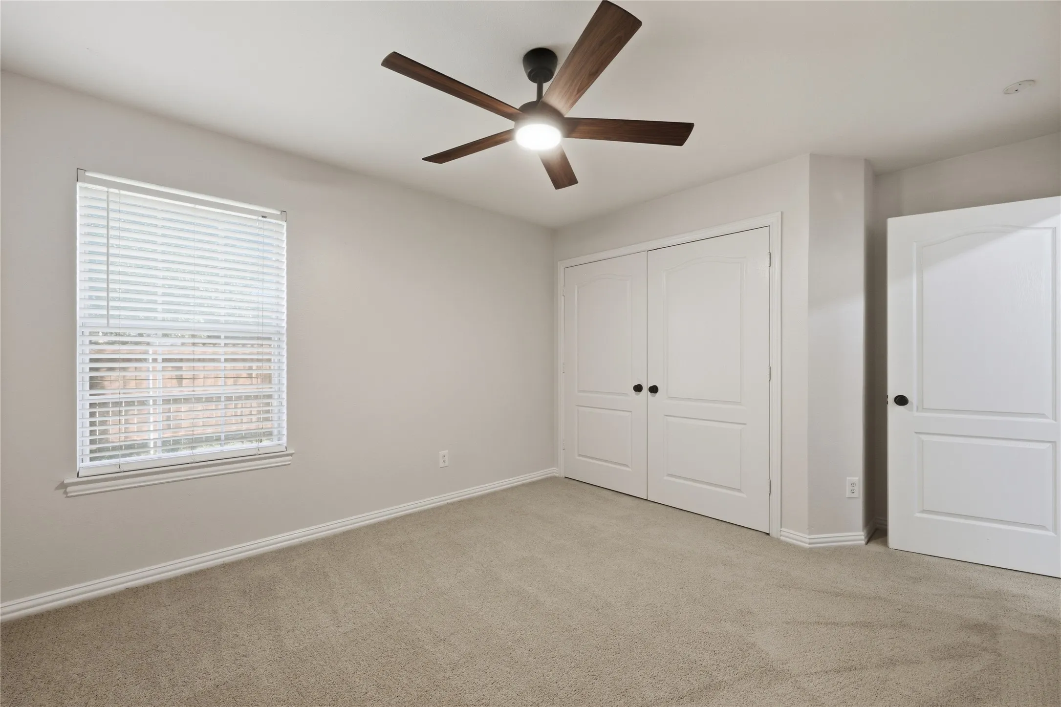 Single Family Residence For Sale in Collin County , 1115 Boyd Drive, Wylie, Texas 75098, 4 Bedroom, 3 Bathroom, 2 Garage spaces, 2,247 Sqft, built in 1990, mls#21309262, Real Estate Agent in Wylie, Homes For Sale in Collin county, Homes For Sale in Wylie, Realtor in Wylie Texas, Real Estate Brokerage Independent Realty Texas, Luminita Cordes Realtor
