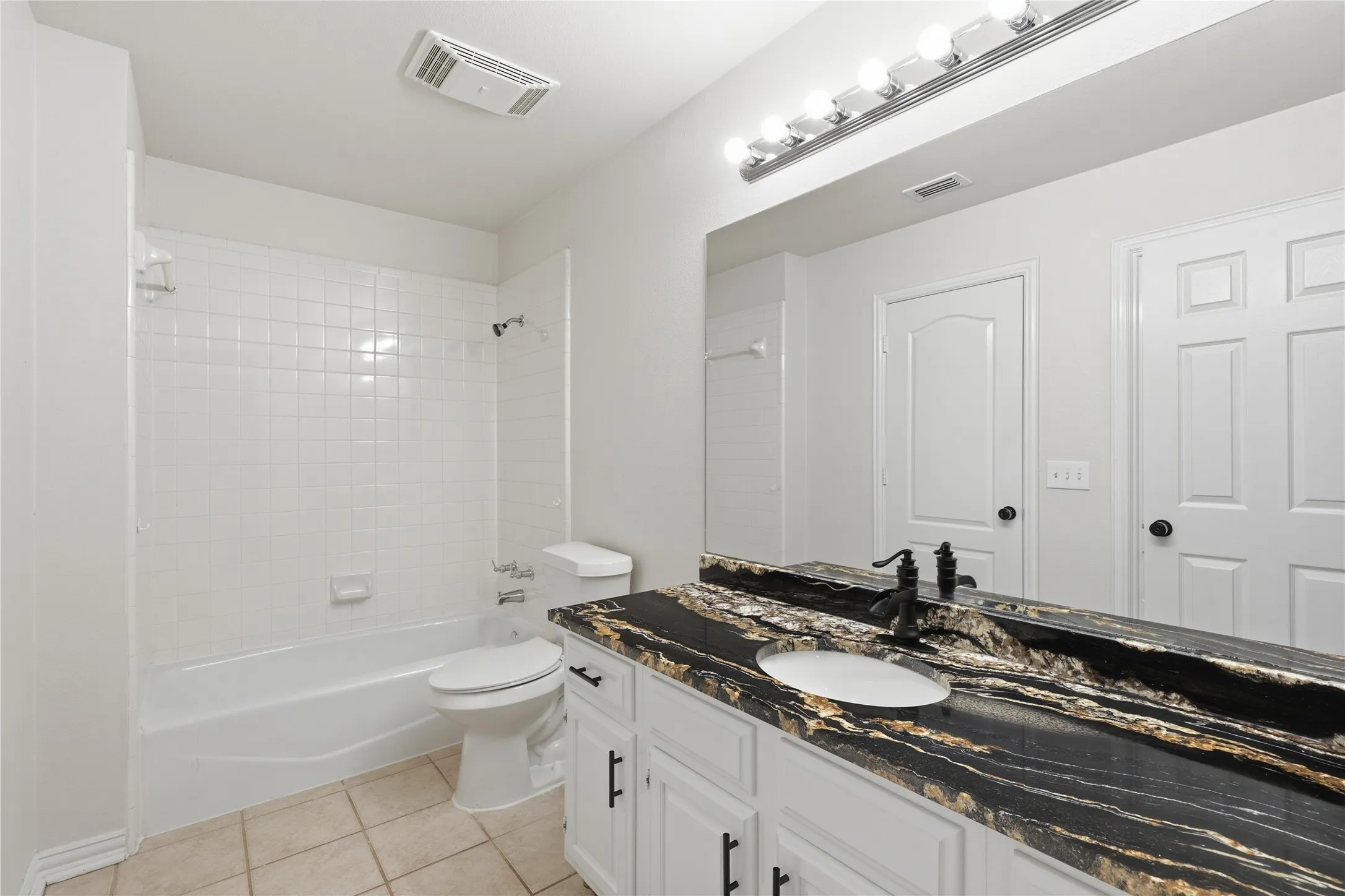 Single Family Residence For Sale in Collin County , 1115 Boyd Drive, Wylie, Texas 75098, 4 Bedroom, 3 Bathroom, 2 Garage spaces, 2,247 Sqft, built in 1990, mls#21309262, Real Estate Agent in Wylie, Homes For Sale in Collin county, Homes For Sale in Wylie, Realtor in Wylie Texas, Real Estate Brokerage Independent Realty Texas, Luminita Cordes Realtor