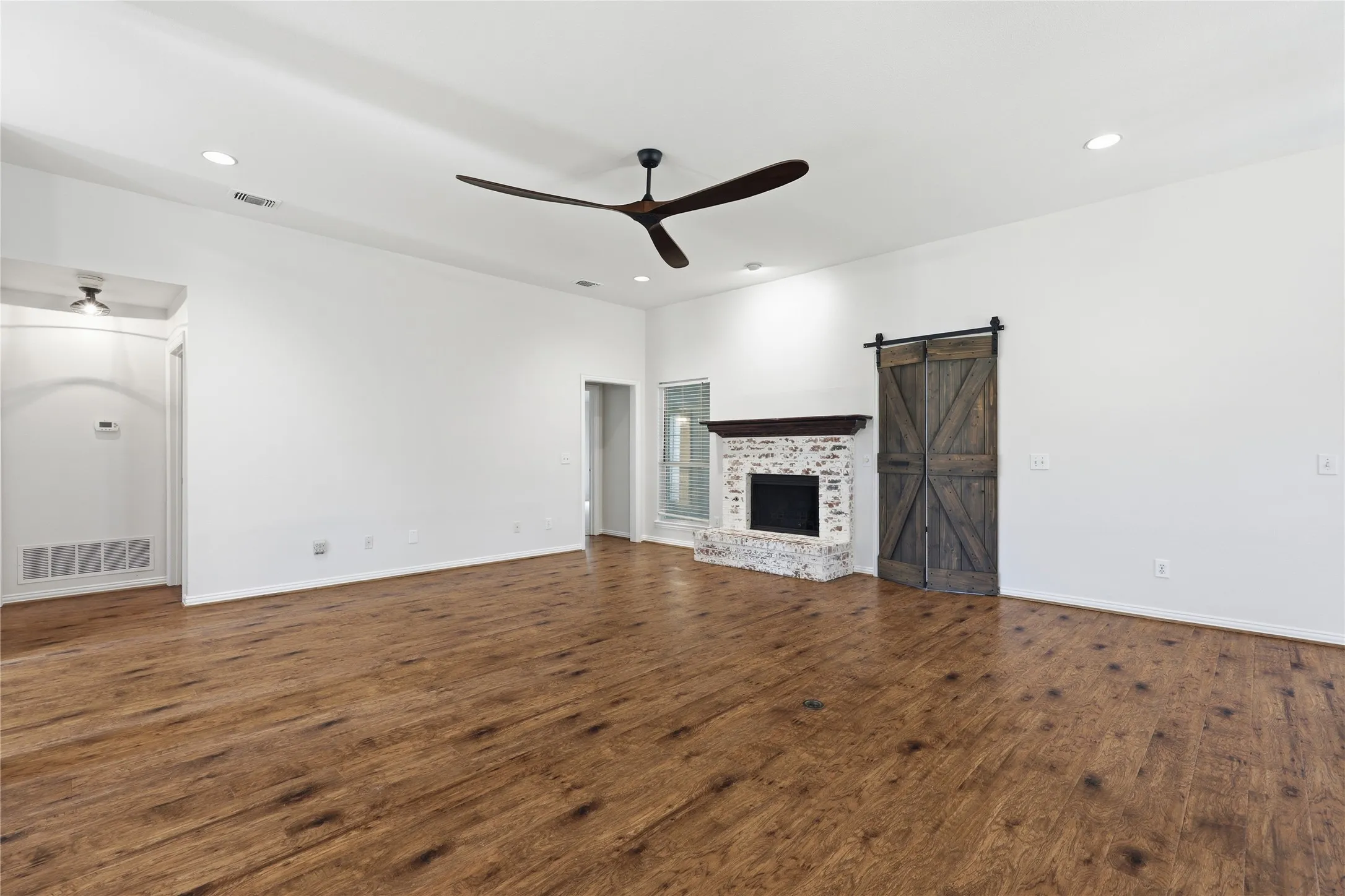Single Family Residence For Sale in Collin County , 1115 Boyd Drive, Wylie, Texas 75098, 4 Bedroom, 3 Bathroom, 2 Garage spaces, 2,247 Sqft, built in 1990, mls#21309262, Real Estate Agent in Wylie, Homes For Sale in Collin county, Homes For Sale in Wylie, Realtor in Wylie Texas, Real Estate Brokerage Independent Realty Texas, Luminita Cordes Realtor