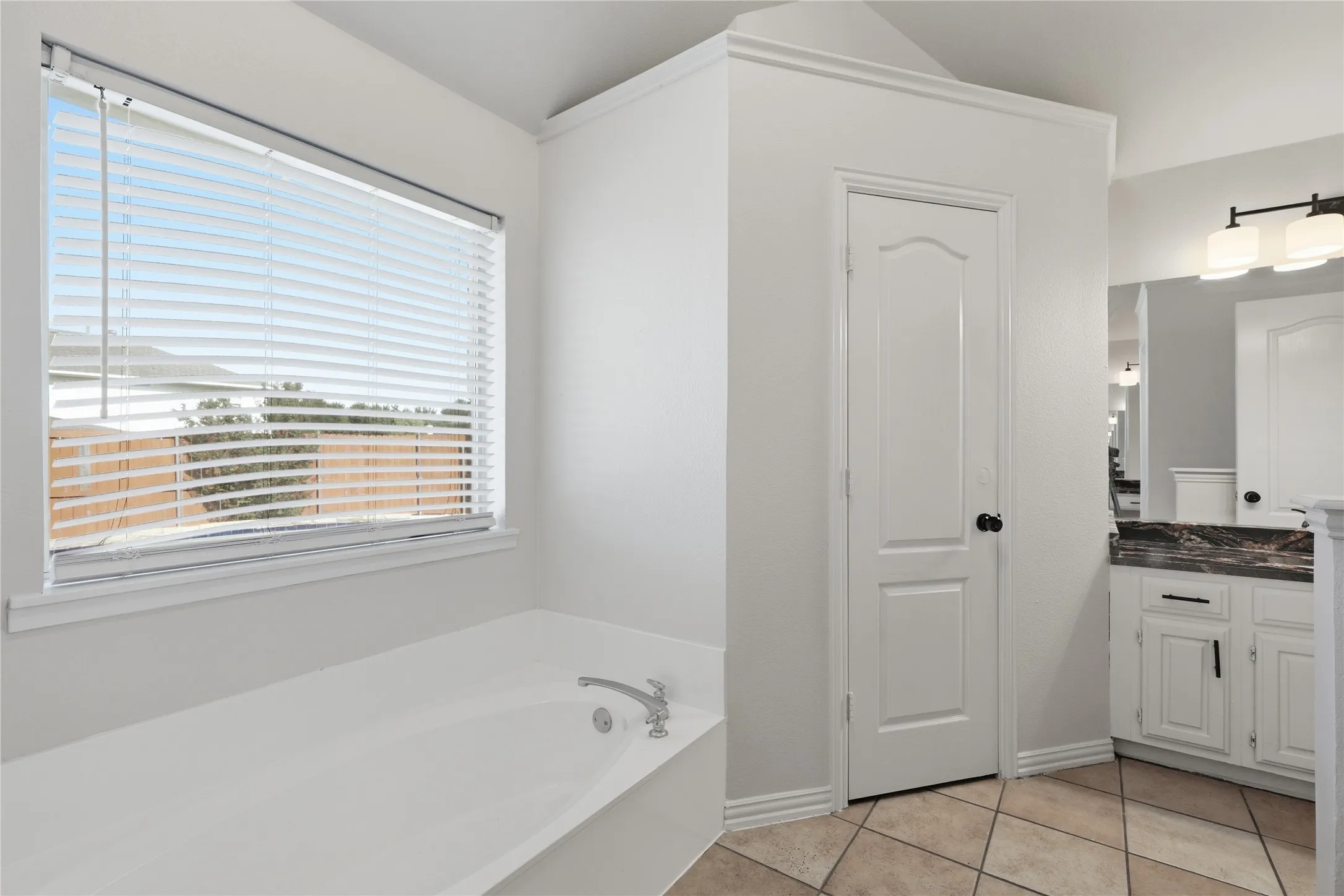 Single Family Residence For Sale in Collin County , 1115 Boyd Drive, Wylie, Texas 75098, 4 Bedroom, 3 Bathroom, 2 Garage spaces, 2,247 Sqft, built in 1990, mls#21309262, Real Estate Agent in Wylie, Homes For Sale in Collin county, Homes For Sale in Wylie, Realtor in Wylie Texas, Real Estate Brokerage Independent Realty Texas, Luminita Cordes Realtor