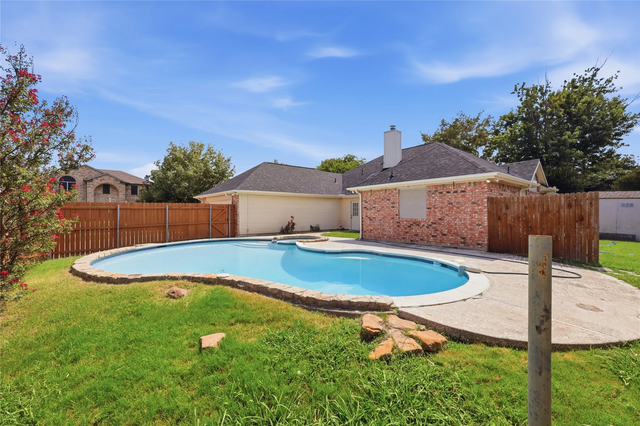 Single Family Residence For Sale in Collin County , 1115 Boyd Drive, Wylie, Texas 75098, 4 Bedroom, 3 Bathroom, 2 Garage spaces, 2,247 Sqft, built in 1990, mls#21309262, Real Estate Agent in Wylie, Homes For Sale in Collin county, Homes For Sale in Wylie, Realtor in Wylie Texas, Real Estate Brokerage Independent Realty Texas, Luminita Cordes Realtor