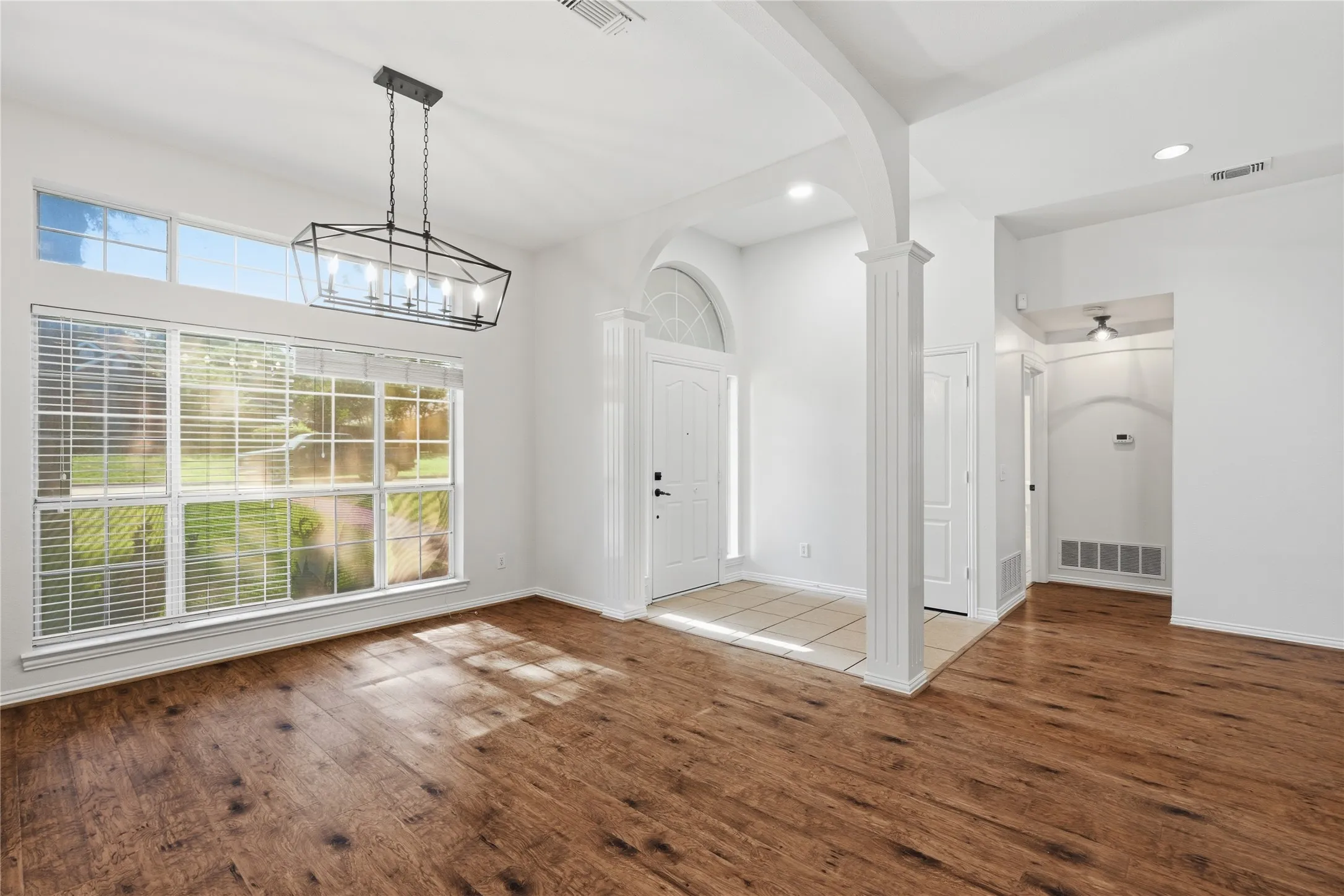 Single Family Residence For Sale in Collin County , 1115 Boyd Drive, Wylie, Texas 75098, 4 Bedroom, 3 Bathroom, 2 Garage spaces, 2,247 Sqft, built in 1990, mls#21309262, Real Estate Agent in Wylie, Homes For Sale in Collin county, Homes For Sale in Wylie, Realtor in Wylie Texas, Real Estate Brokerage Independent Realty Texas, Luminita Cordes Realtor