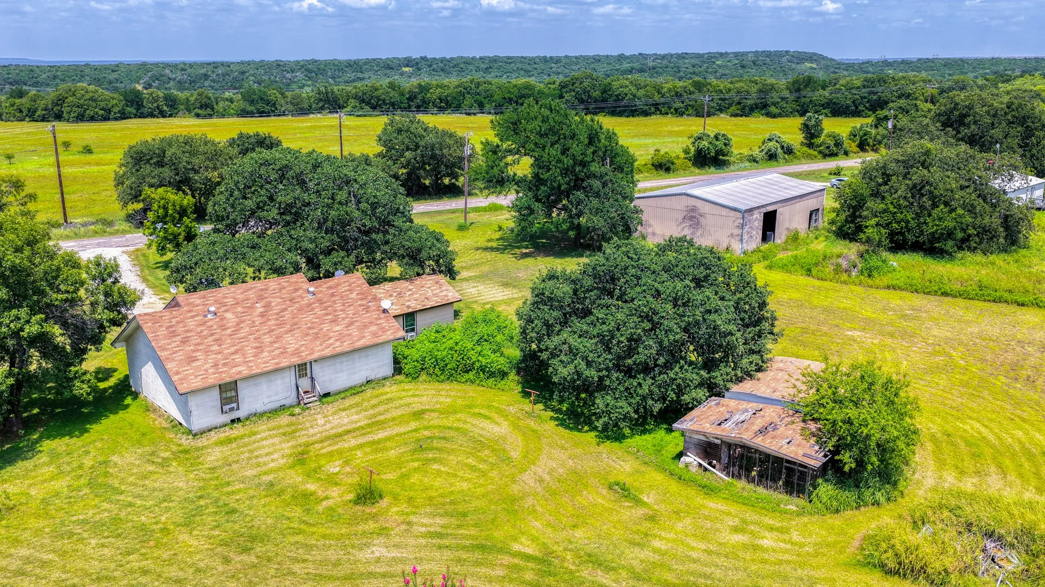 Single Family Residence For Sale in Palo Pinto County , 2334 N Bosley Road, Santo, Texas 76472, 3 Bedroom, 2 Bathroom, Garage spaces, 1,465 Sqft, built in 1997, mls#21314977, Real Estate Agent in Santo, Homes For Sale in Palo Pinto county, Homes For Sale in Santo, Realtor in Santo Texas, Real Estate Brokerage Independent Realty Texas, Luminita Cordes Realtor