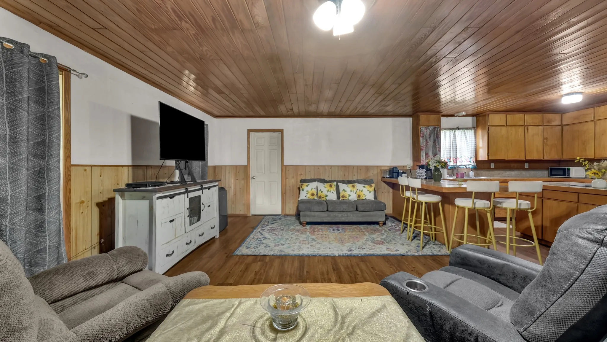 Single Family Residence For Sale in Palo Pinto County , 2334 N Bosley Road, Santo, Texas 76472, 3 Bedroom, 2 Bathroom, Garage spaces, 1,465 Sqft, built in 1997, mls#21314977, Real Estate Agent in Santo, Homes For Sale in Palo Pinto county, Homes For Sale in Santo, Realtor in Santo Texas, Real Estate Brokerage Independent Realty Texas, Luminita Cordes Realtor