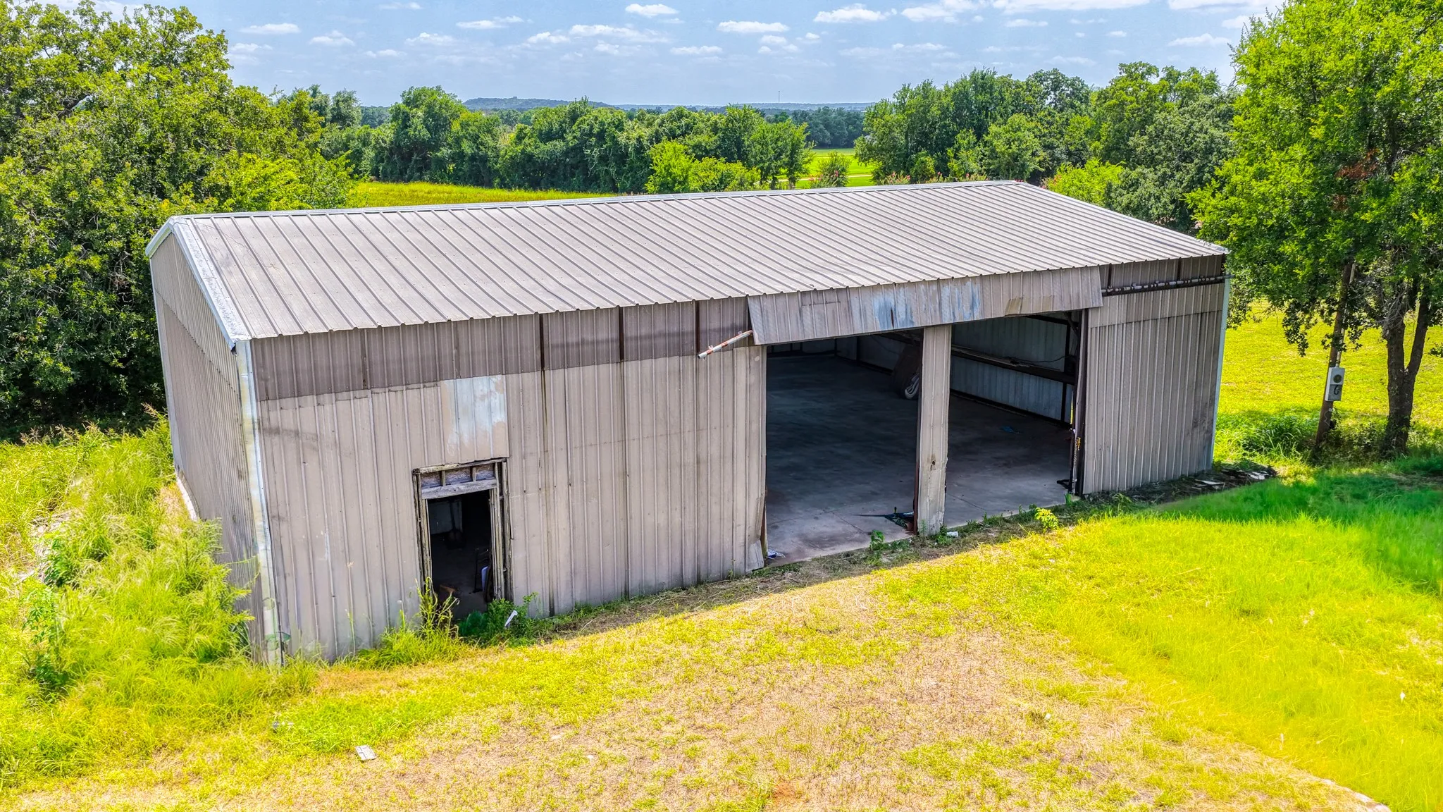Single Family Residence For Sale in Palo Pinto County , 2334 N Bosley Road, Santo, Texas 76472, 3 Bedroom, 2 Bathroom, Garage spaces, 1,465 Sqft, built in 1997, mls#21314977, Real Estate Agent in Santo, Homes For Sale in Palo Pinto county, Homes For Sale in Santo, Realtor in Santo Texas, Real Estate Brokerage Independent Realty Texas, Luminita Cordes Realtor