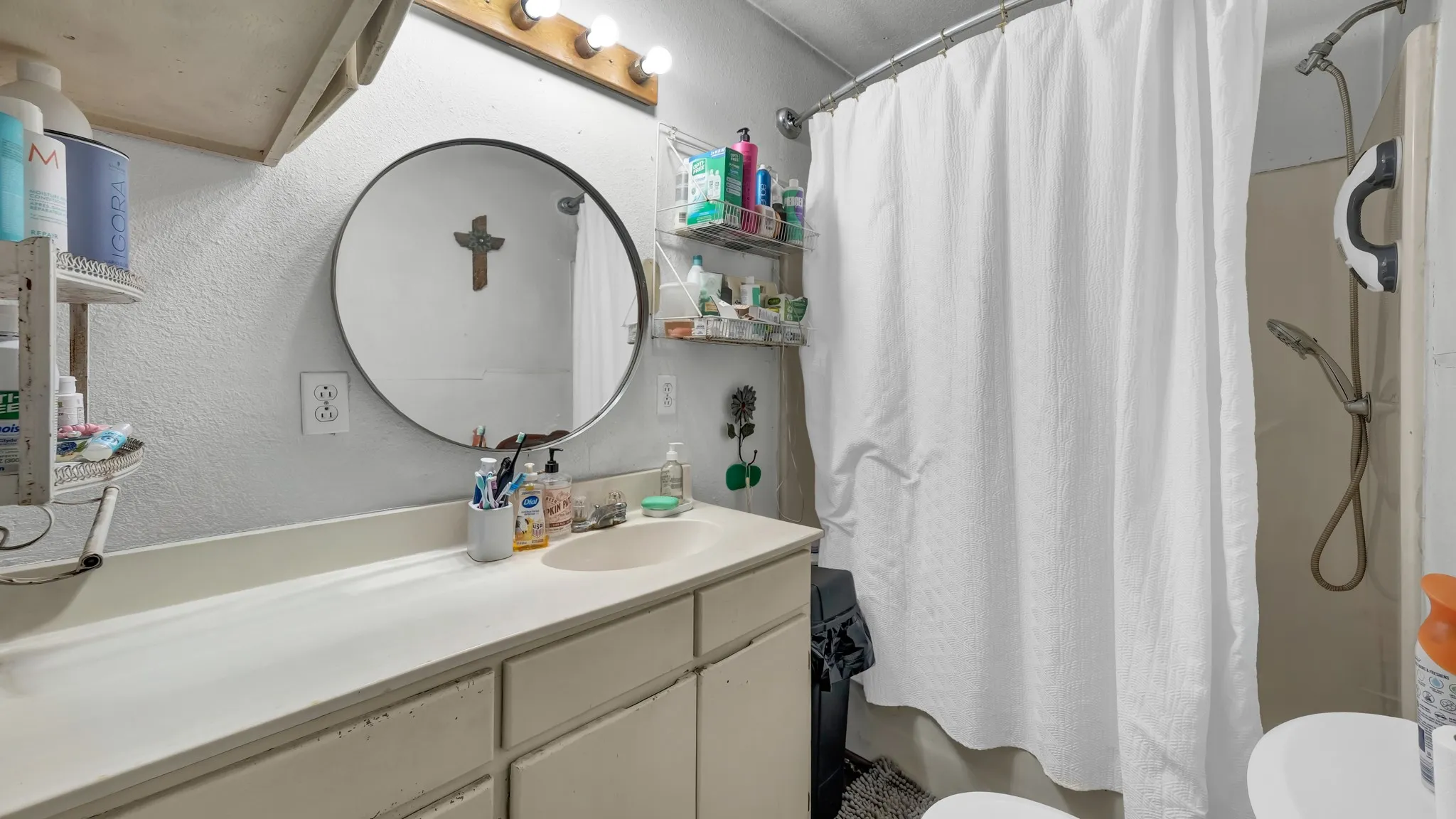 Single Family Residence For Sale in Palo Pinto County , 2334 N Bosley Road, Santo, Texas 76472, 3 Bedroom, 2 Bathroom, Garage spaces, 1,465 Sqft, built in 1997, mls#21314977, Real Estate Agent in Santo, Homes For Sale in Palo Pinto county, Homes For Sale in Santo, Realtor in Santo Texas, Real Estate Brokerage Independent Realty Texas, Luminita Cordes Realtor