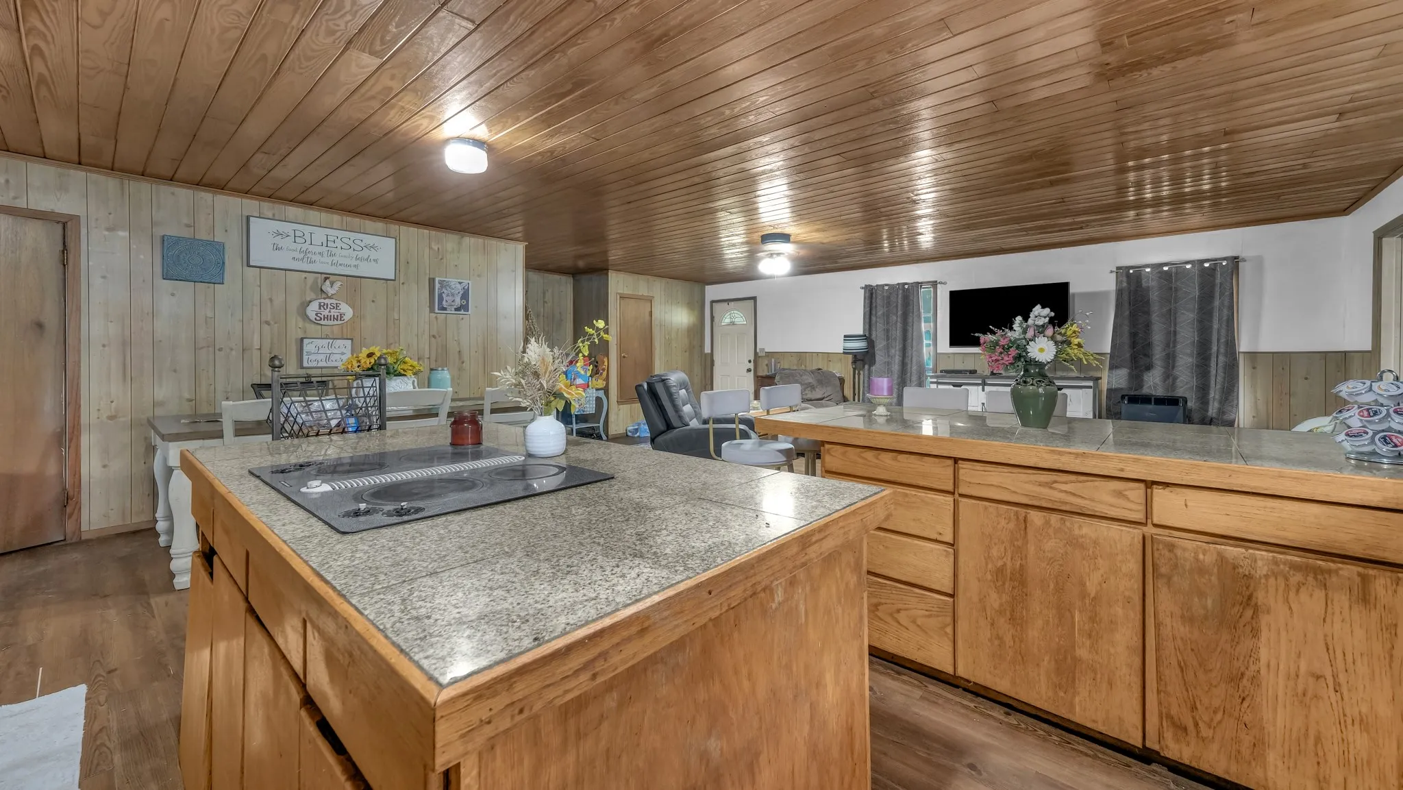 Single Family Residence For Sale in Palo Pinto County , 2334 N Bosley Road, Santo, Texas 76472, 3 Bedroom, 2 Bathroom, Garage spaces, 1,465 Sqft, built in 1997, mls#21314977, Real Estate Agent in Santo, Homes For Sale in Palo Pinto county, Homes For Sale in Santo, Realtor in Santo Texas, Real Estate Brokerage Independent Realty Texas, Luminita Cordes Realtor