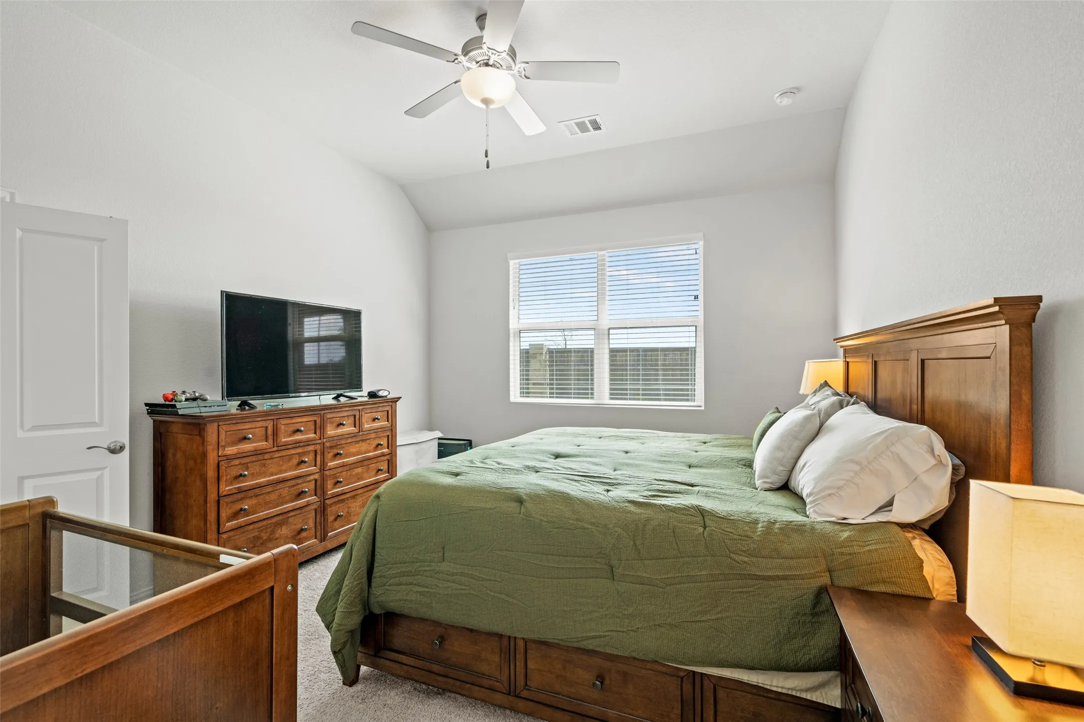 Single Family Residence For Rent in Denton County , 3016 Prairie Trail Avenue, Aubrey, Texas 76227, 3 Bedroom, 2 Bathroom, 2 Garage spaces, 2,084 Sqft, built in 2020, mls#21317214, Real Estate Agent in Aubrey, Homes For Rent in Denton county, Homes For Rent in Aubrey, Realtor in Aubrey Texas, Real Estate Brokerage Independent Realty Texas, Luminita Cordes Realtor