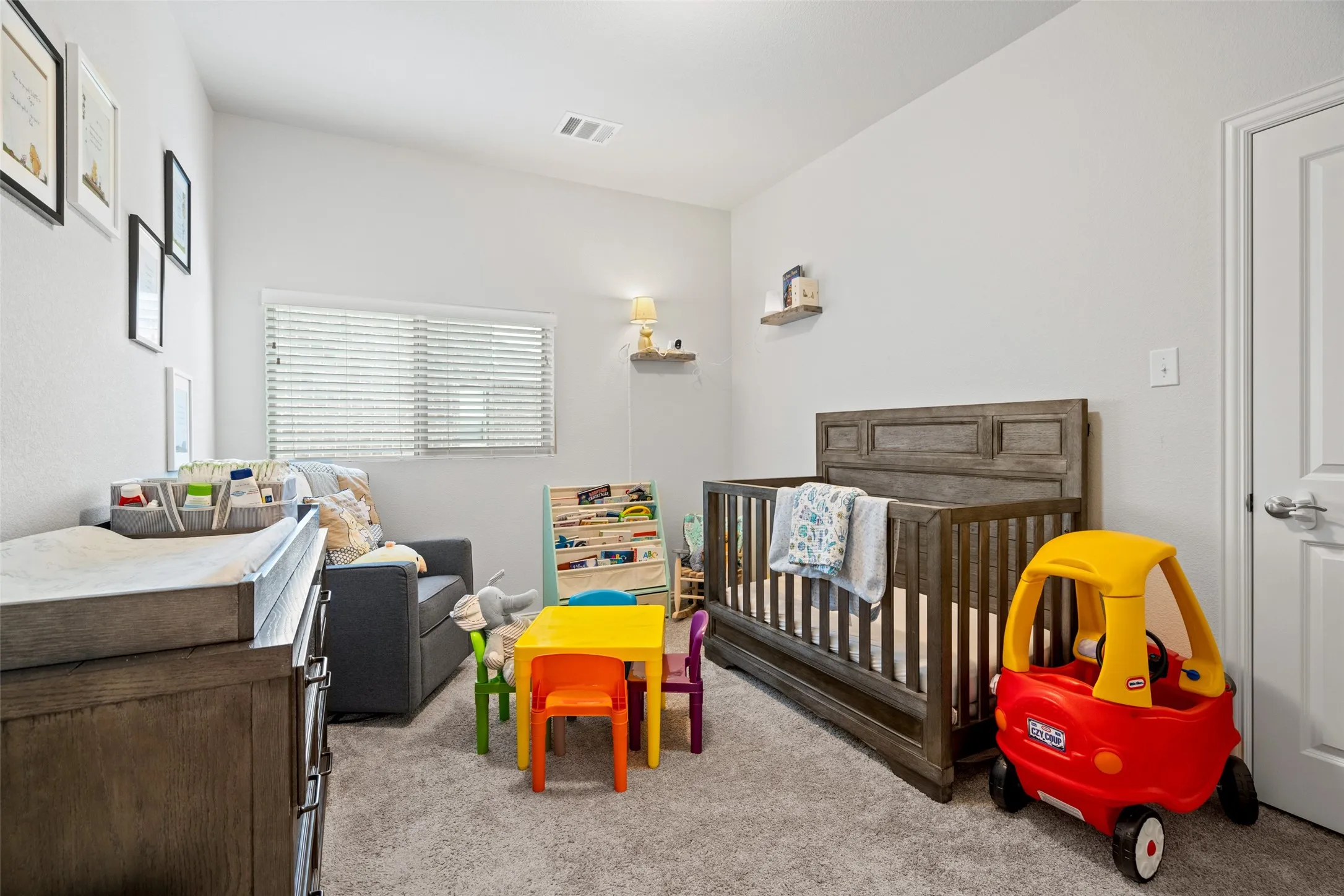 Single Family Residence For Rent in Denton County , 3016 Prairie Trail Avenue, Aubrey, Texas 76227, 3 Bedroom, 2 Bathroom, 2 Garage spaces, 2,084 Sqft, built in 2020, mls#21317214, Real Estate Agent in Aubrey, Homes For Rent in Denton county, Homes For Rent in Aubrey, Realtor in Aubrey Texas, Real Estate Brokerage Independent Realty Texas, Luminita Cordes Realtor
