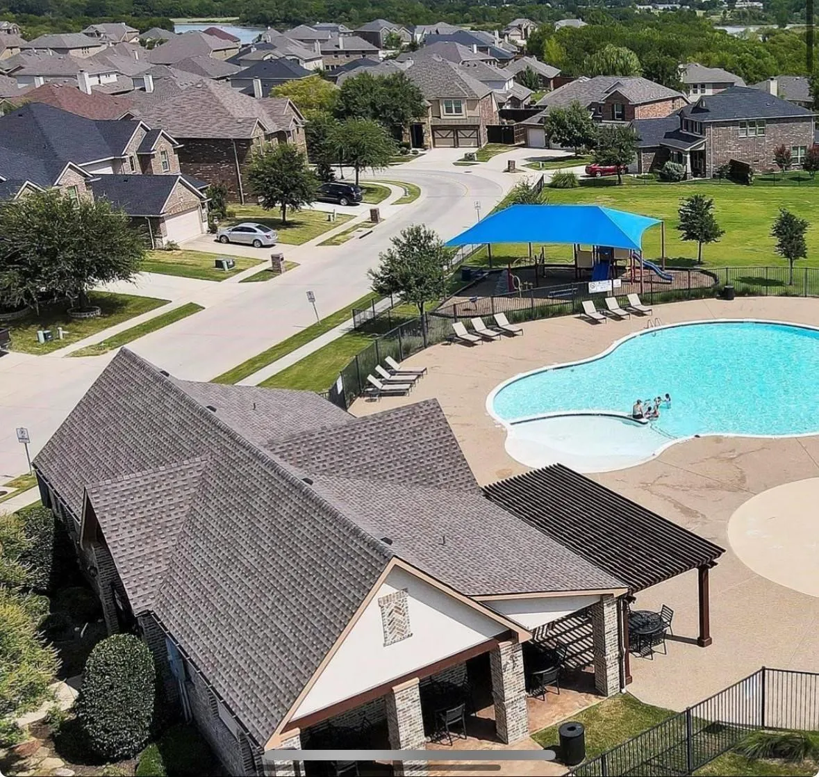 Single Family Residence For Sale in Denton County , 11316 Meredith Drive, Frisco, Texas 75036, 3 Bedroom, 3 Bathroom, 2 Garage spaces, 2,551 Sqft, built in 2015, mls#21317346, Real Estate Agent in Frisco, Homes For Sale in Denton county, Homes For Sale in Frisco, Realtor in Frisco Texas, Real Estate Brokerage Independent Realty Texas, Luminita Cordes Realtor