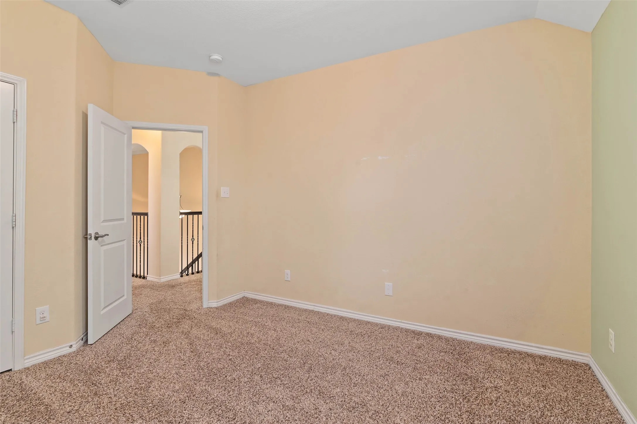 Single Family Residence For Sale in Denton County , 11316 Meredith Drive, Frisco, Texas 75036, 3 Bedroom, 3 Bathroom, 2 Garage spaces, 2,551 Sqft, built in 2015, mls#21317346, Real Estate Agent in Frisco, Homes For Sale in Denton county, Homes For Sale in Frisco, Realtor in Frisco Texas, Real Estate Brokerage Independent Realty Texas, Luminita Cordes Realtor