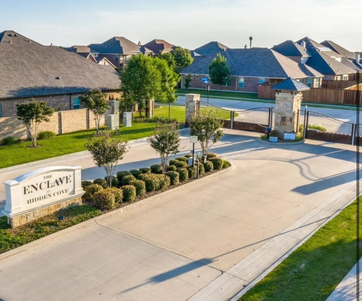 Single Family Residence For Sale in Denton County , 11316 Meredith Drive, Frisco, Texas 75036, 3 Bedroom, 3 Bathroom, 2 Garage spaces, 2,551 Sqft, built in 2015, mls#21317346, Real Estate Agent in Frisco, Homes For Sale in Denton county, Homes For Sale in Frisco, Realtor in Frisco Texas, Real Estate Brokerage Independent Realty Texas, Luminita Cordes Realtor