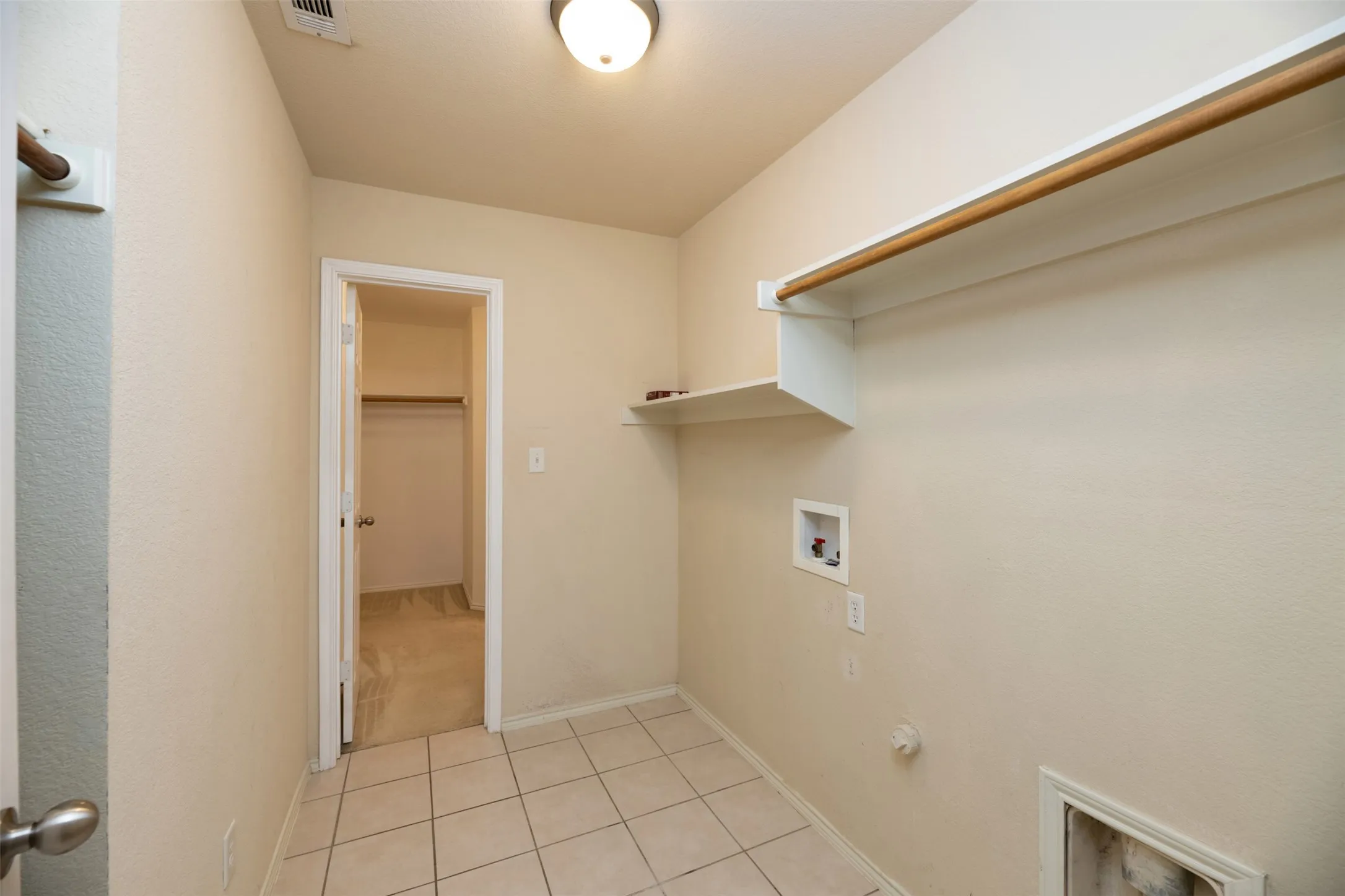 Single Family Residence For Rent in Tarrant County , 1200 Sierra Blanca Street, Fort Worth, Texas 76028, 3 Bedroom, 2 Bathroom, 2 Garage spaces, 2,020 Sqft, built in 2006, mls#21321139, Real Estate Agent in Fort Worth, Homes For Rent in Tarrant county, Homes For Rent in Fort Worth, Realtor in Fort Worth Texas, Real Estate Brokerage Independent Realty Texas, Luminita Cordes Realtor